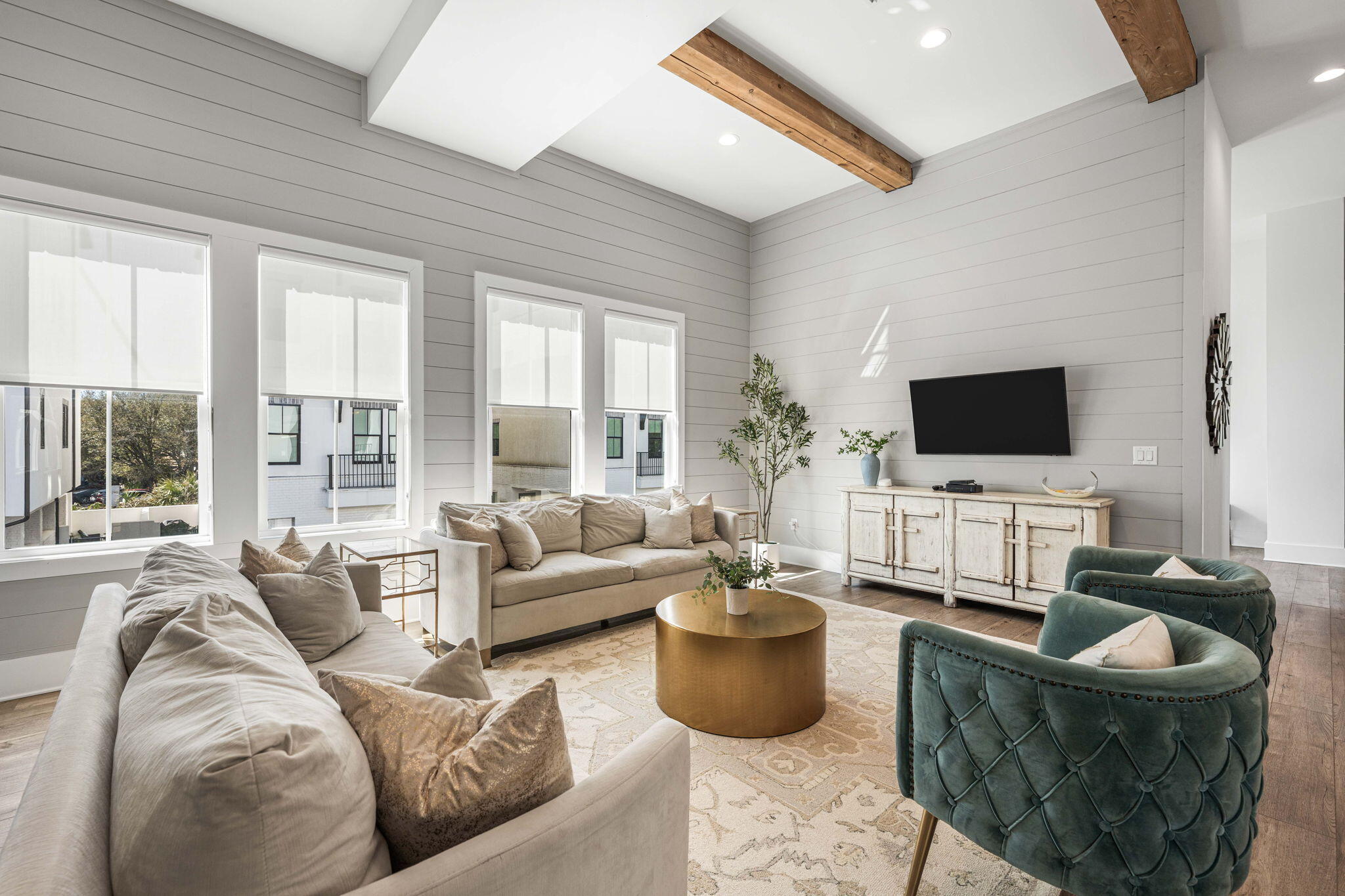 35 Cote D'Azur Drive