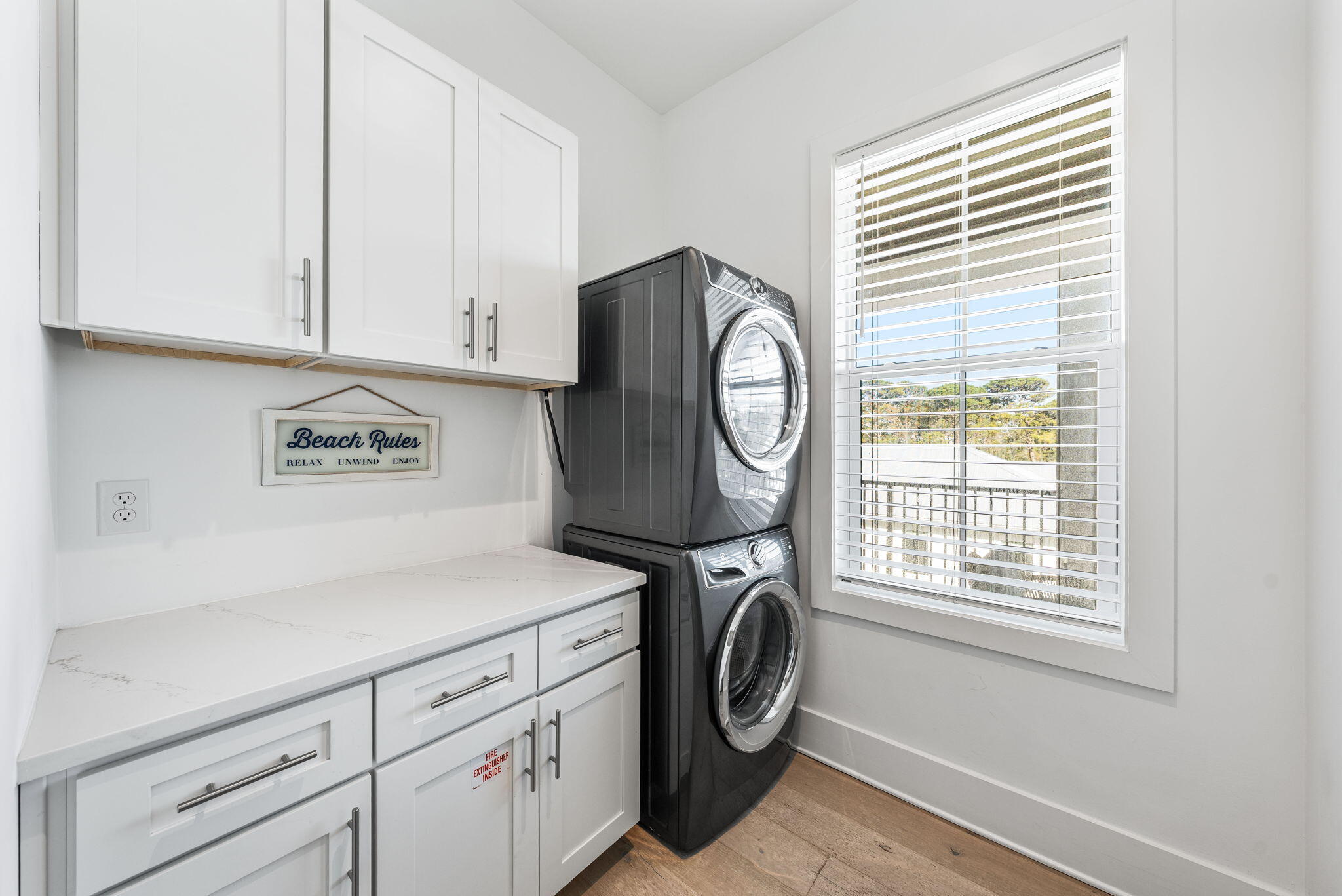 1683 S County Highway 393