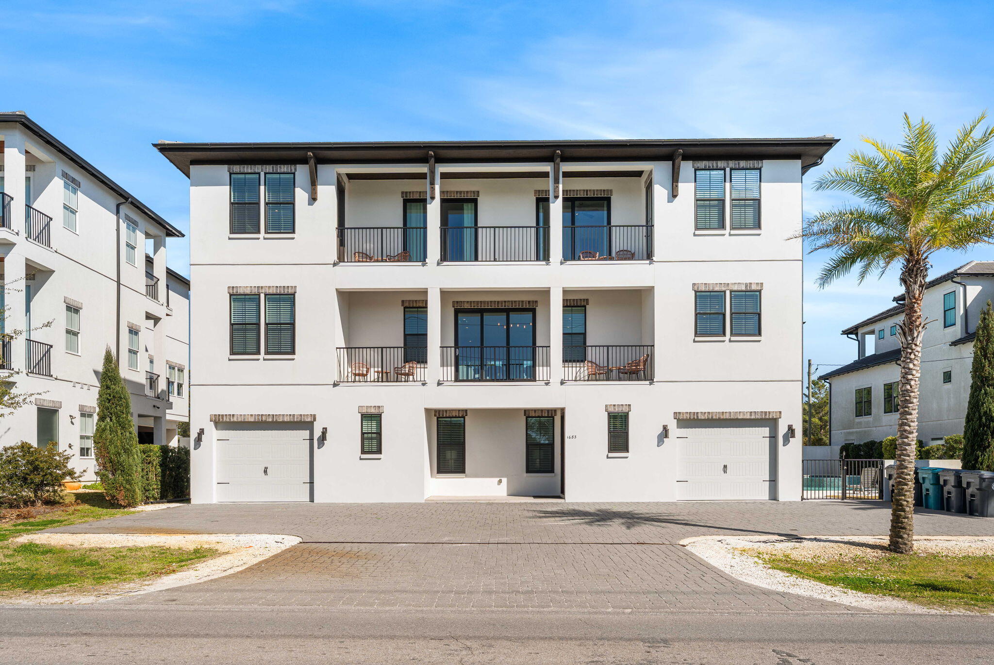 1683 S County Highway 393