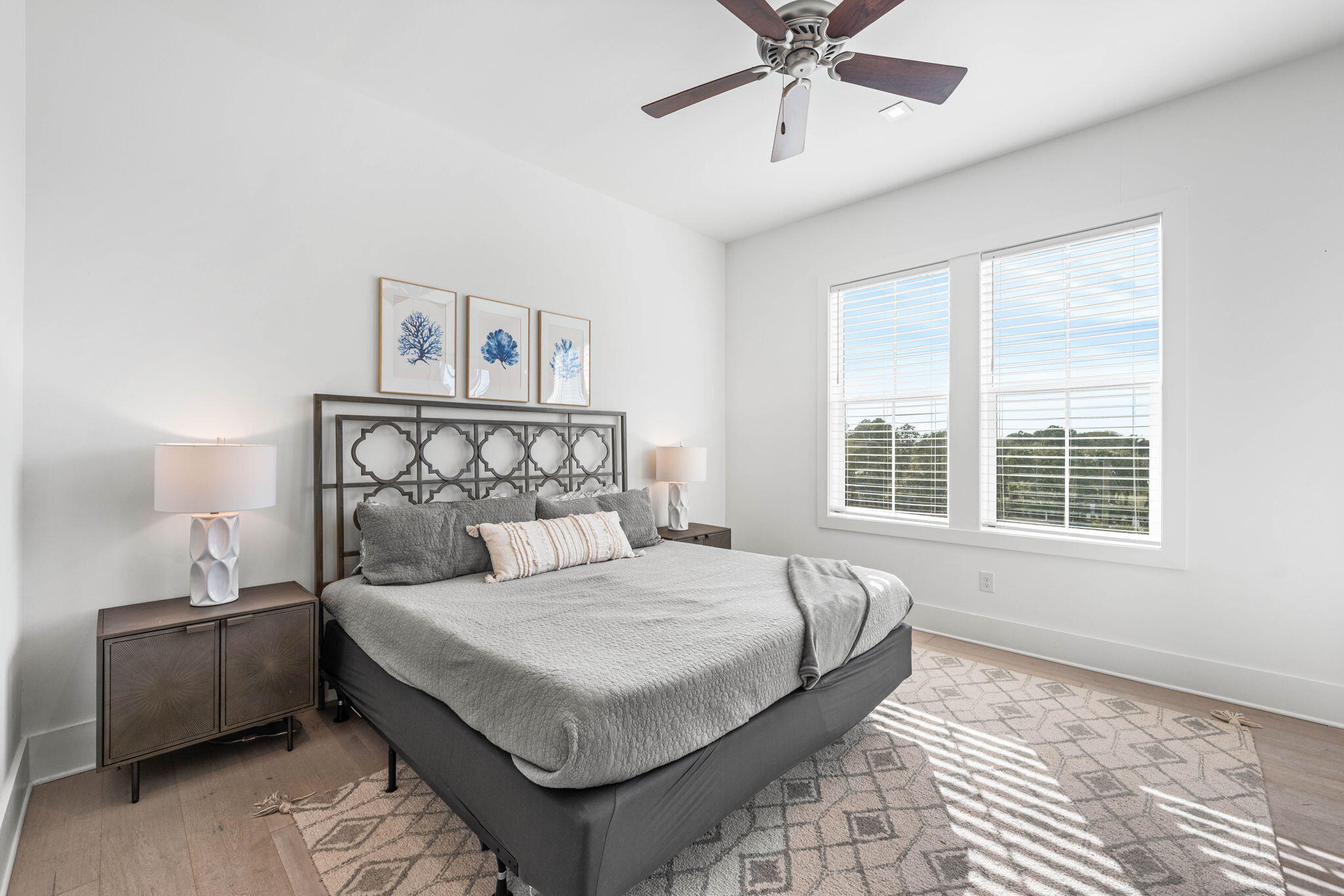 1683 S County Highway 393