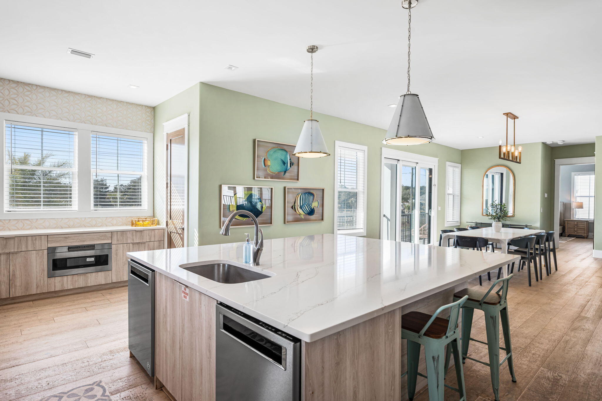 1683 S County Highway 393