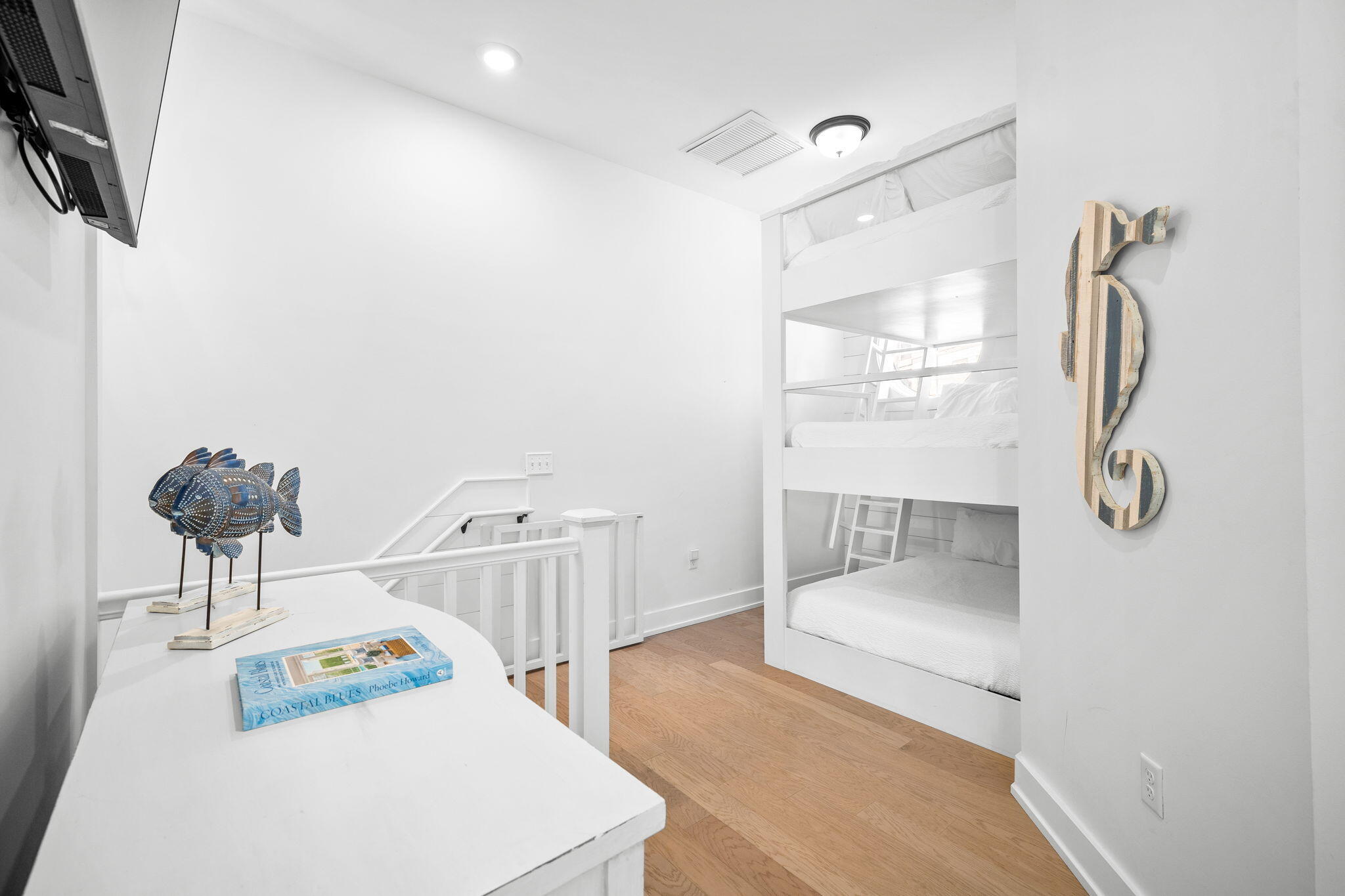 62 Charming Way