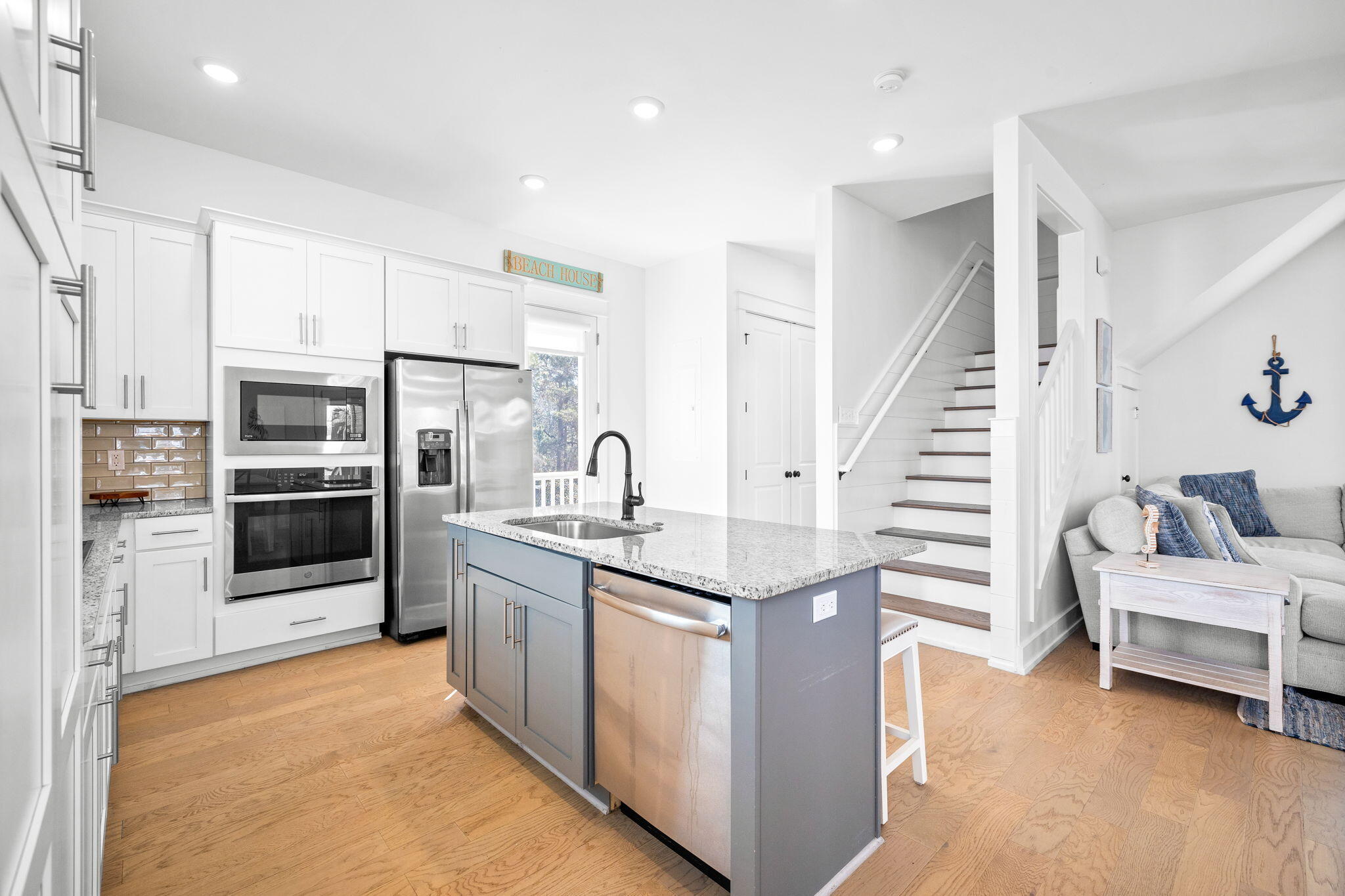 62 Charming Way