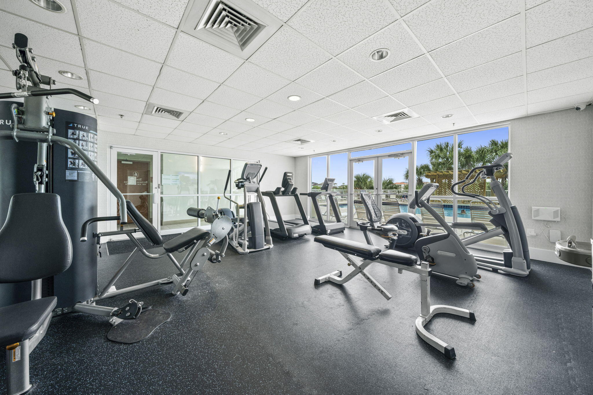 970 E Hwy 98 806