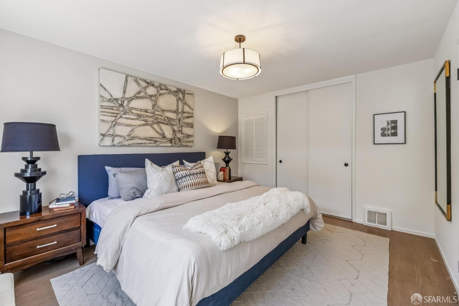23 Gladeview Way