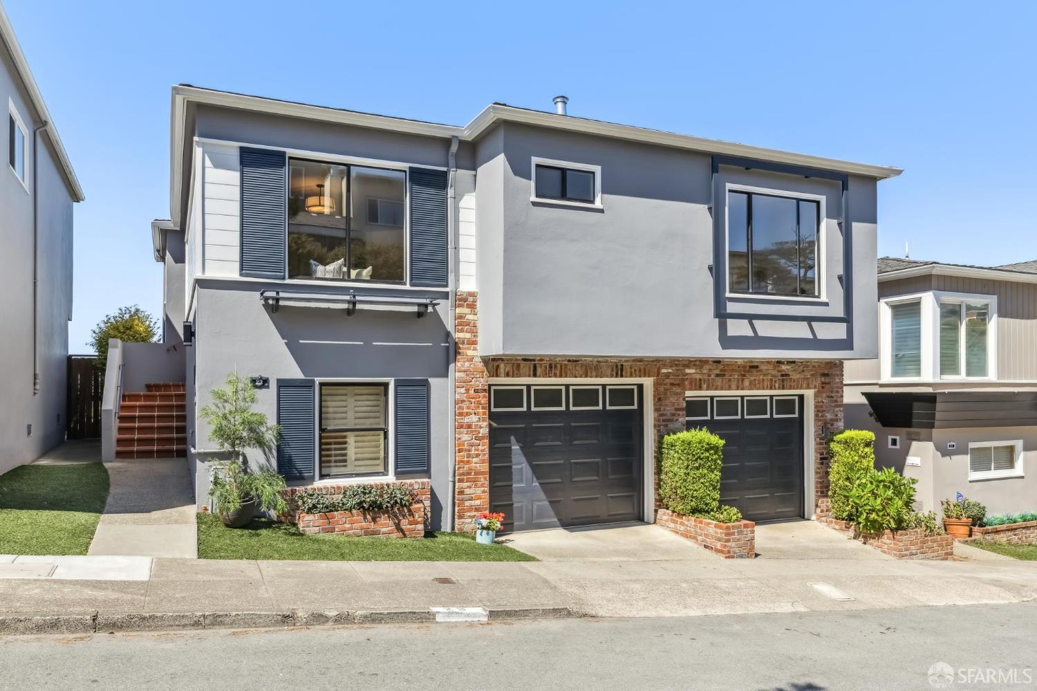 23 Gladeview Way