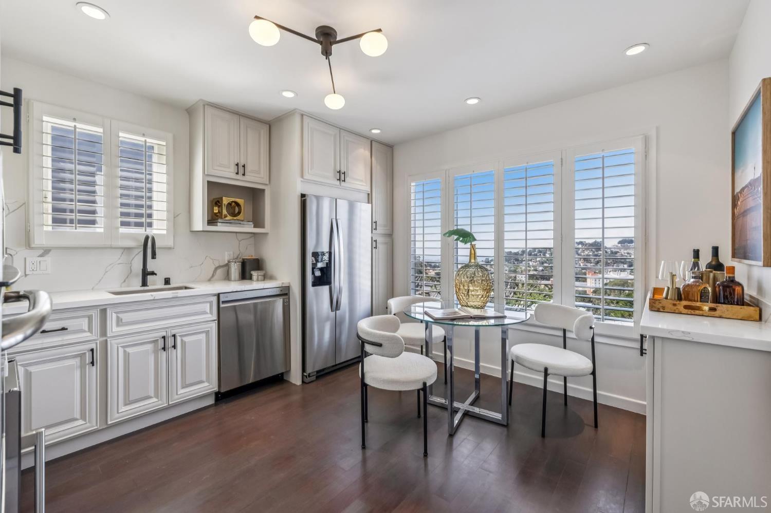 23 Gladeview Way