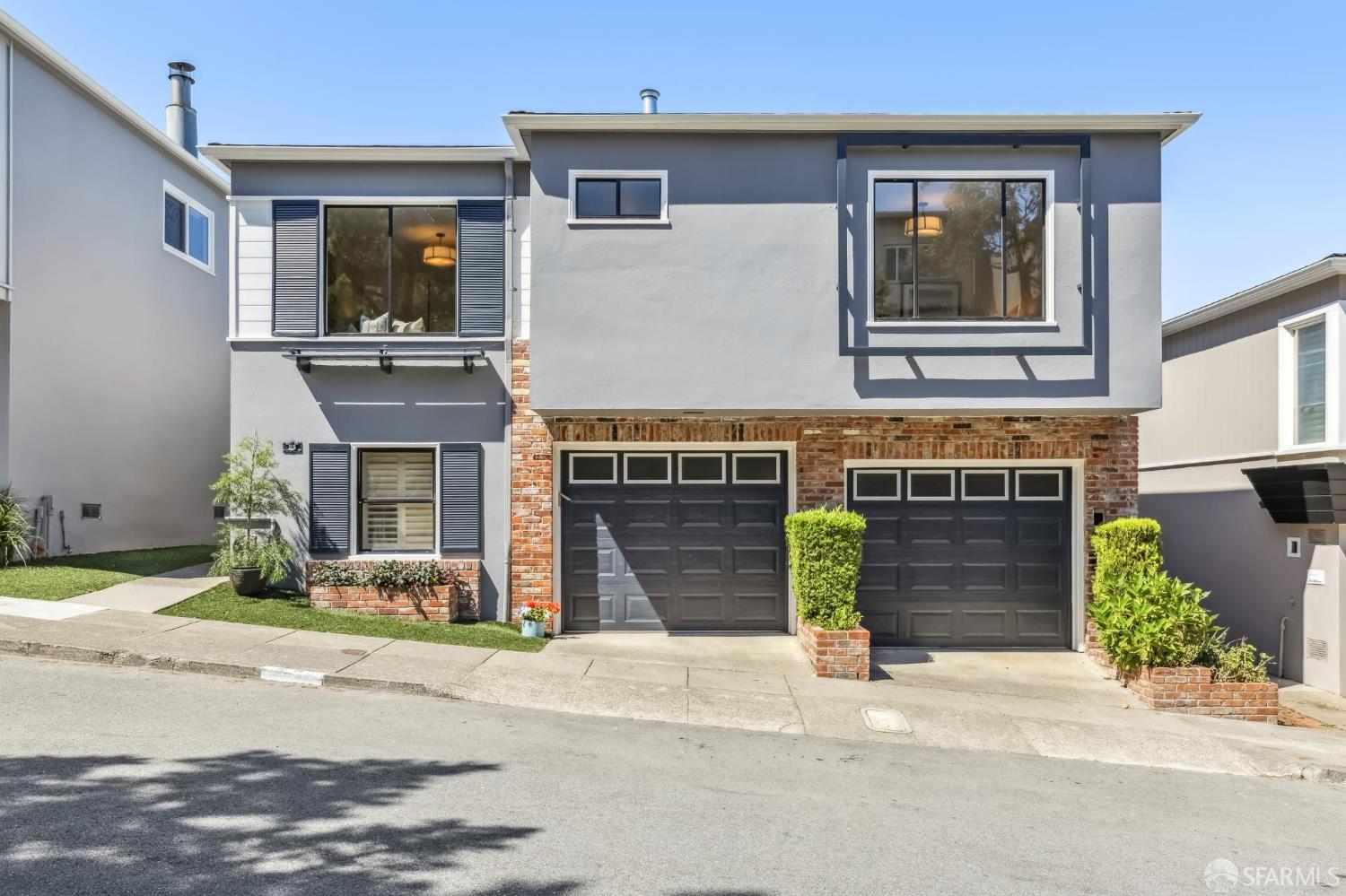 23 Gladeview Way