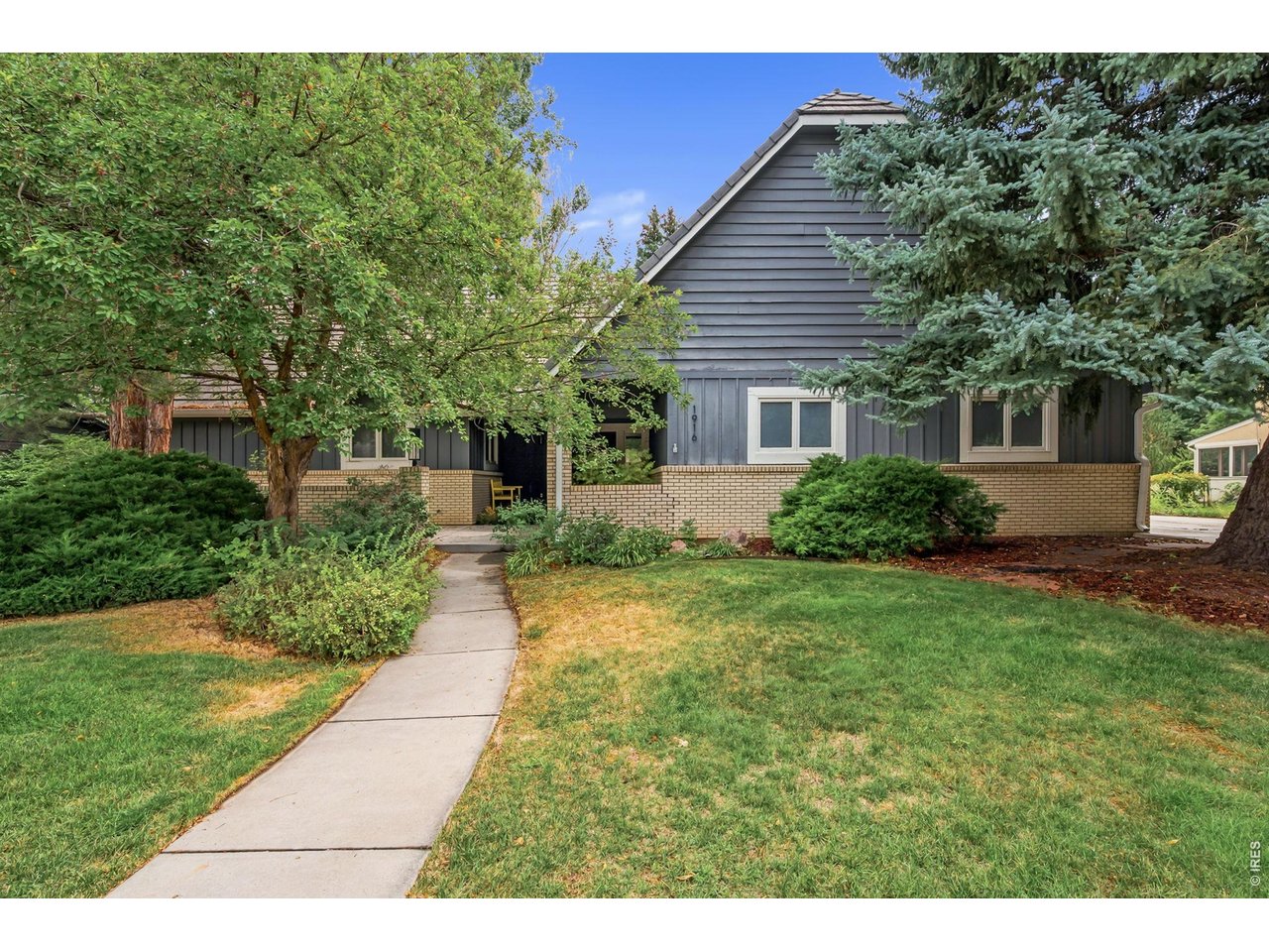 1916 Pawnee Dr