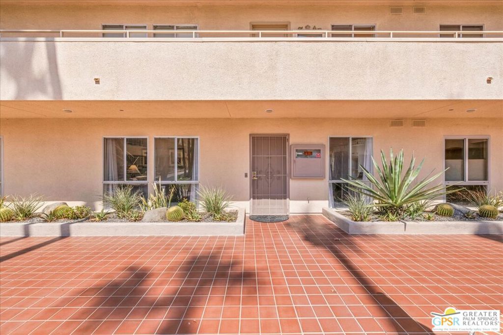 277 E Alejo Road 102