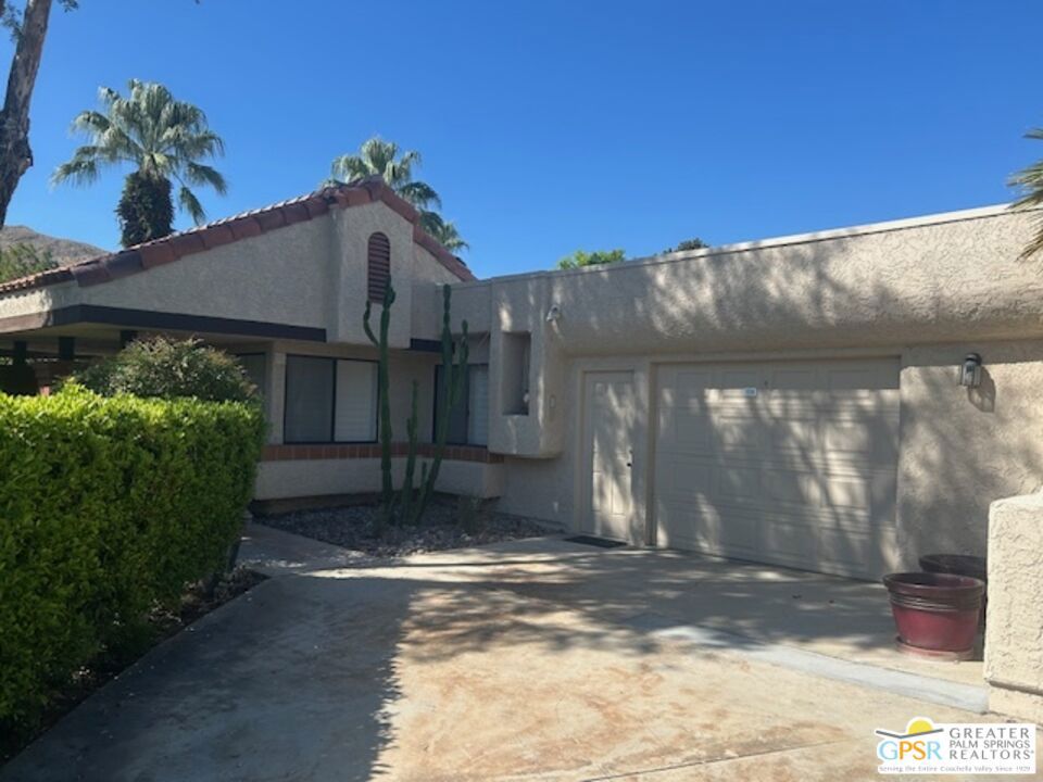 2345 S Cherokee Way 118