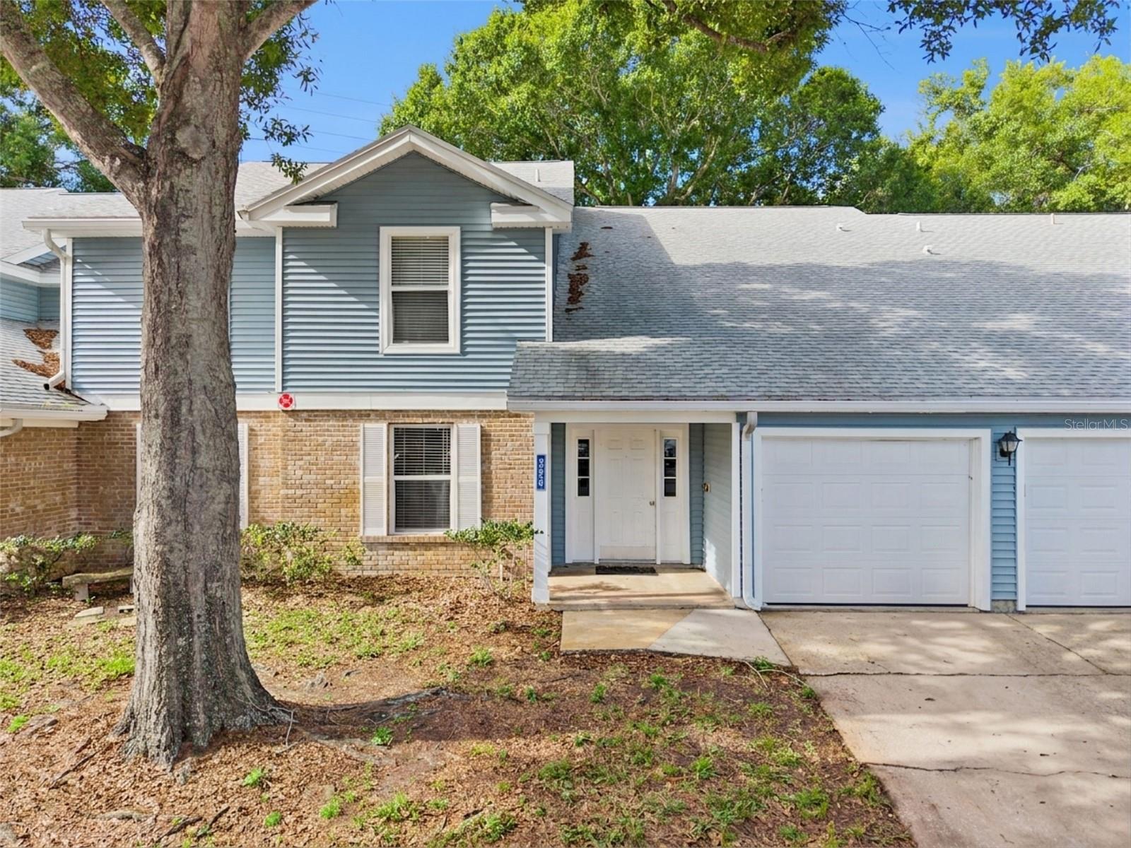 2258 COACH HOUSE BLVD #804
