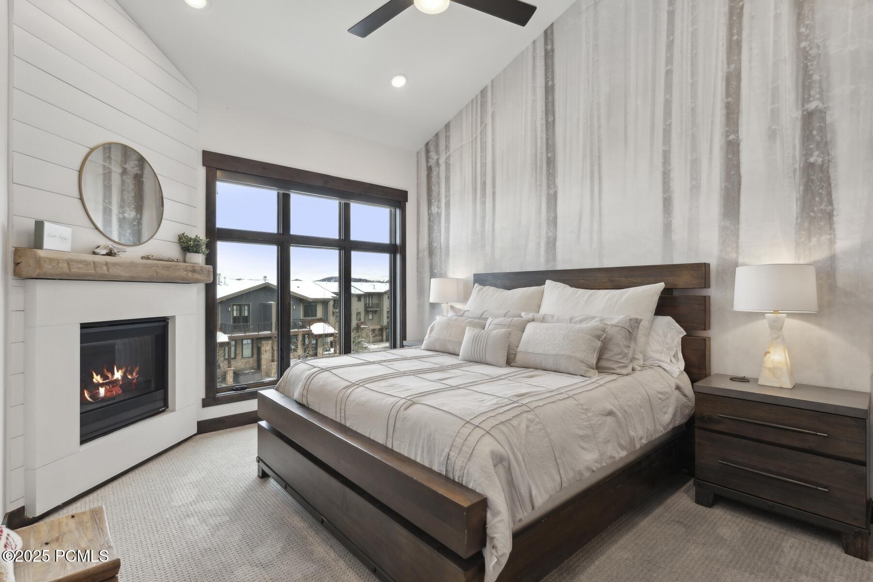 3751 Blackstone Drive Unit 3k