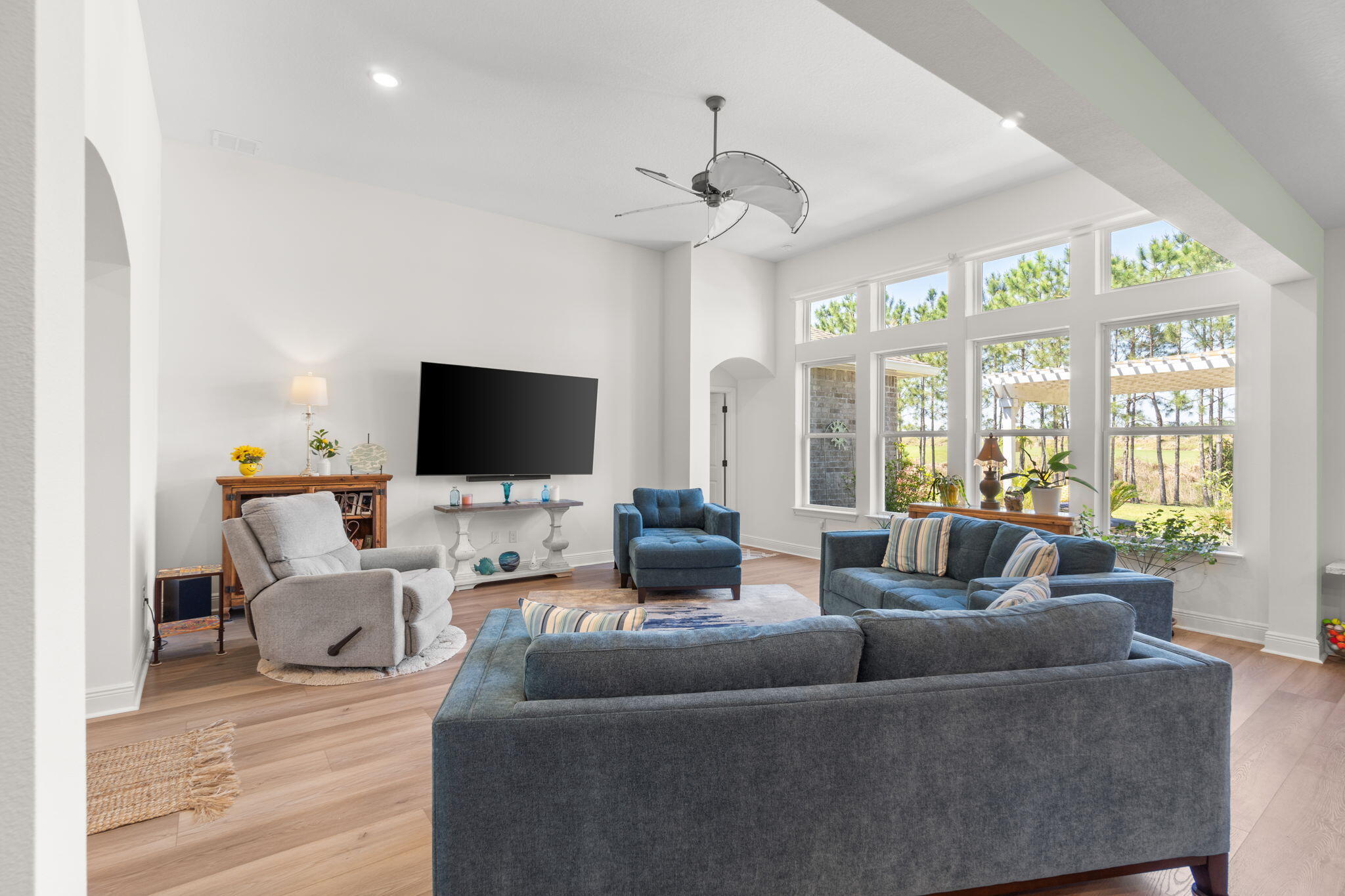 369 Brushed Dune Circle