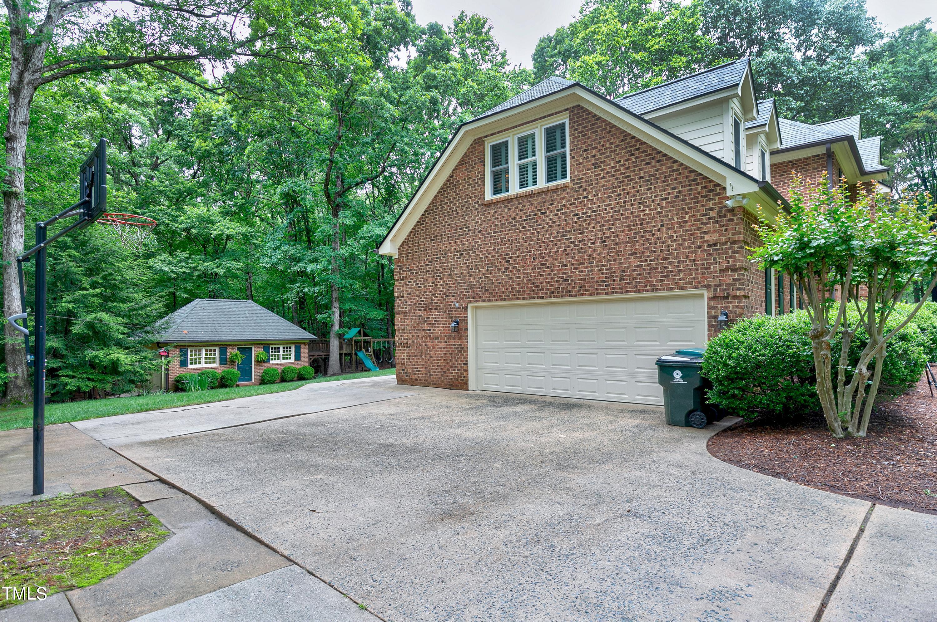 5 Sagamore Place
