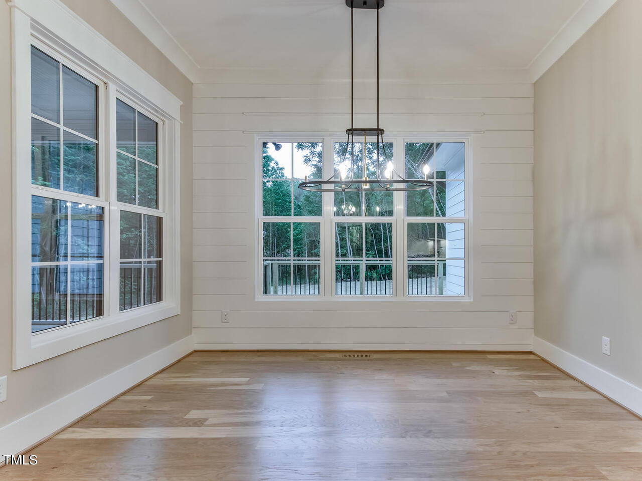 1325 Old Lystra Road