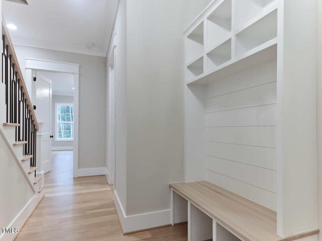 1325 Old Lystra Road
