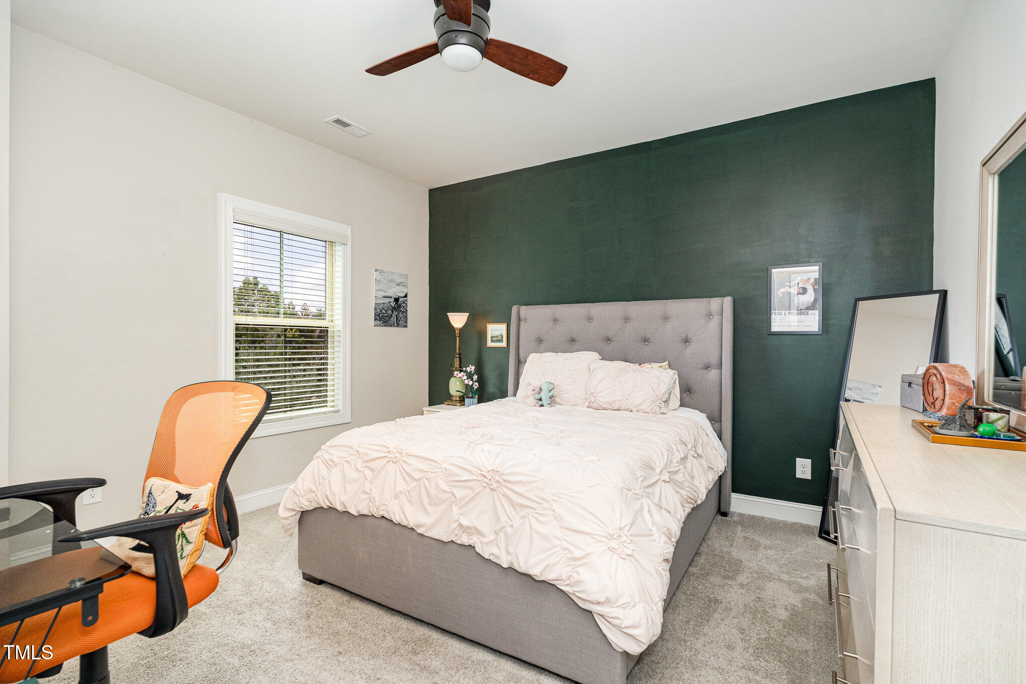 498 Legacy Falls Drive N