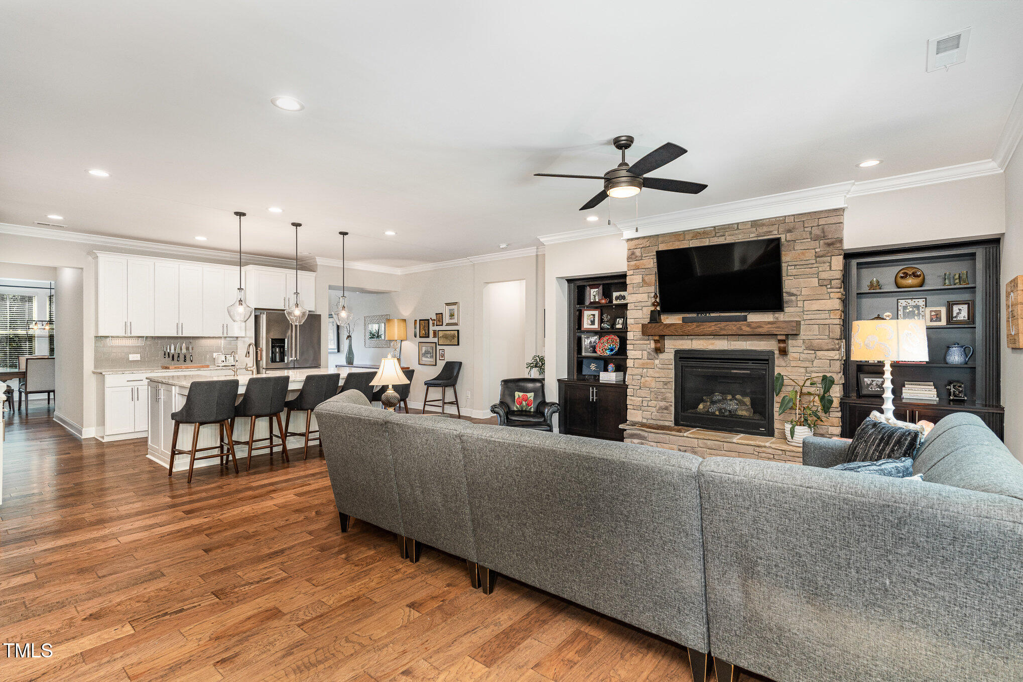 498 Legacy Falls Drive N