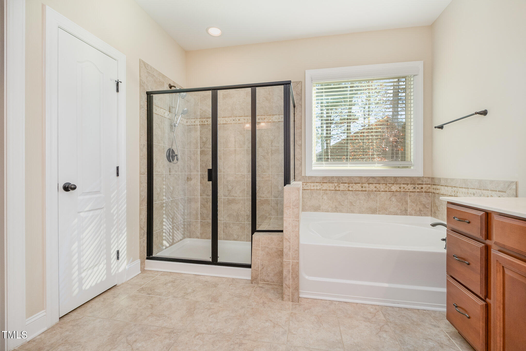 15 Rolling Meadows Lane