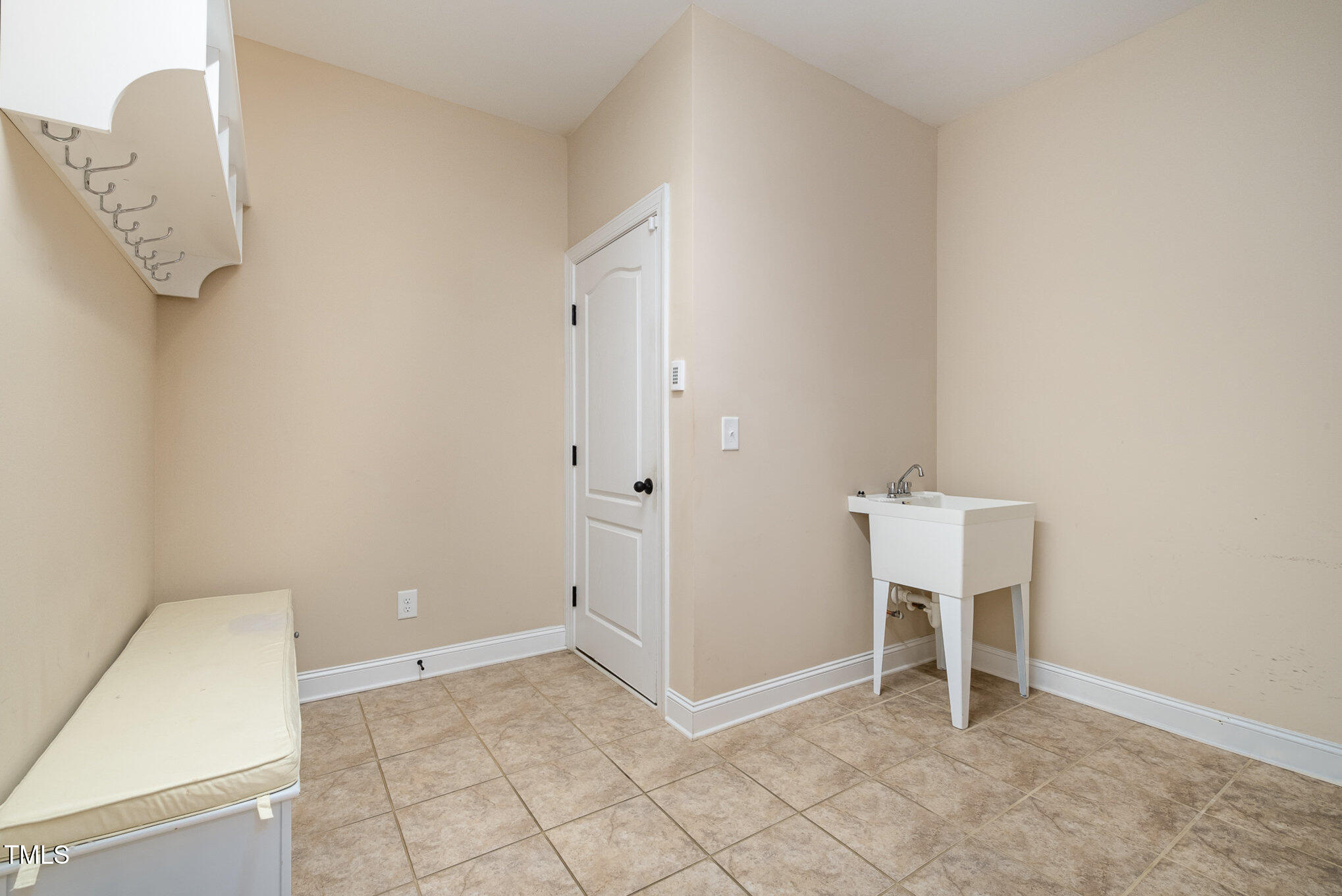 15 Rolling Meadows Lane