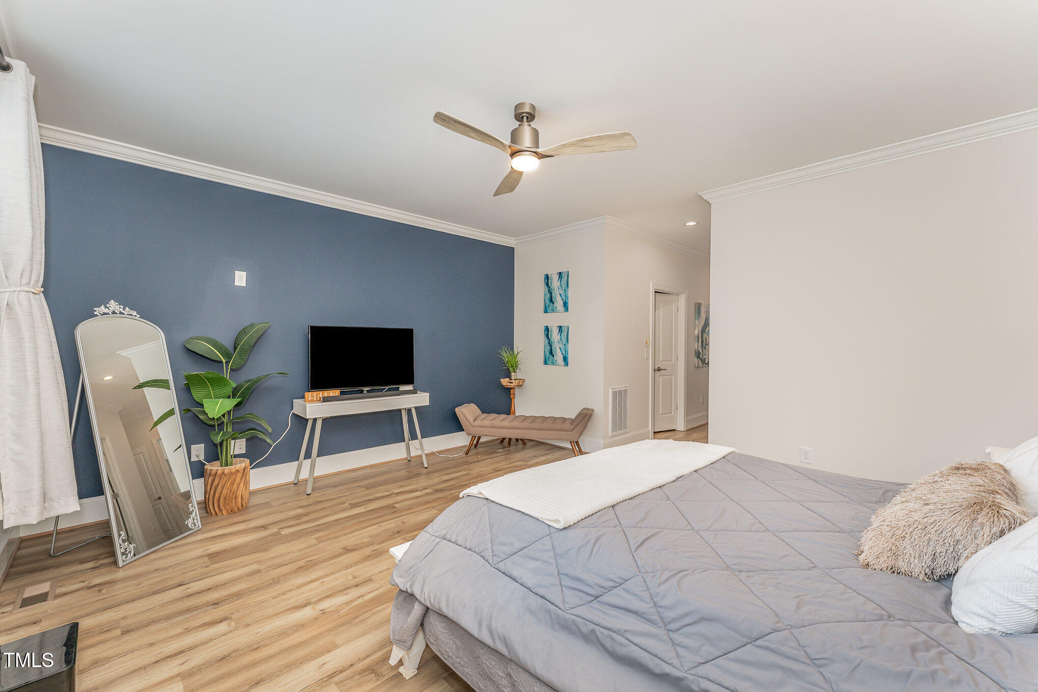 1101 Bessie Court