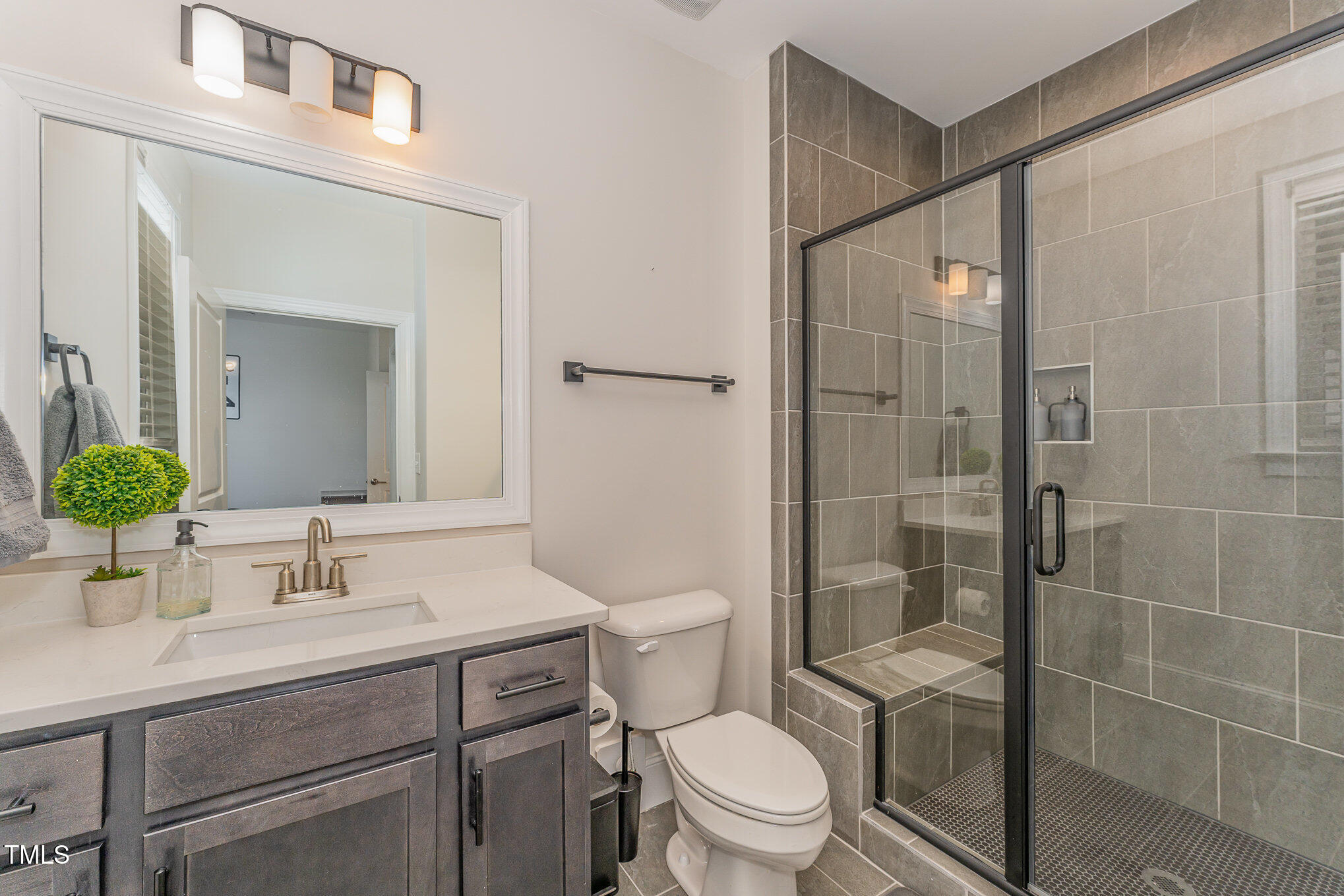 1101 Bessie Court
