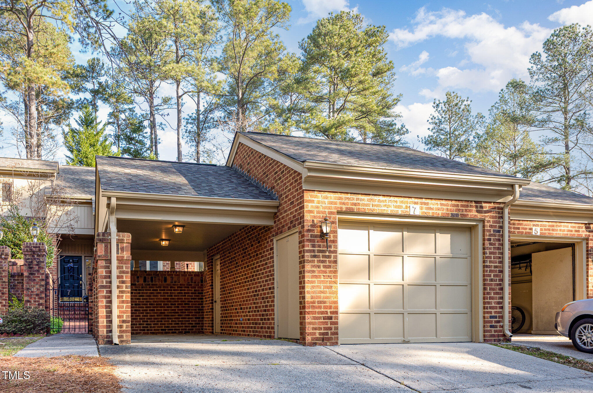 7 Innisfree Drive