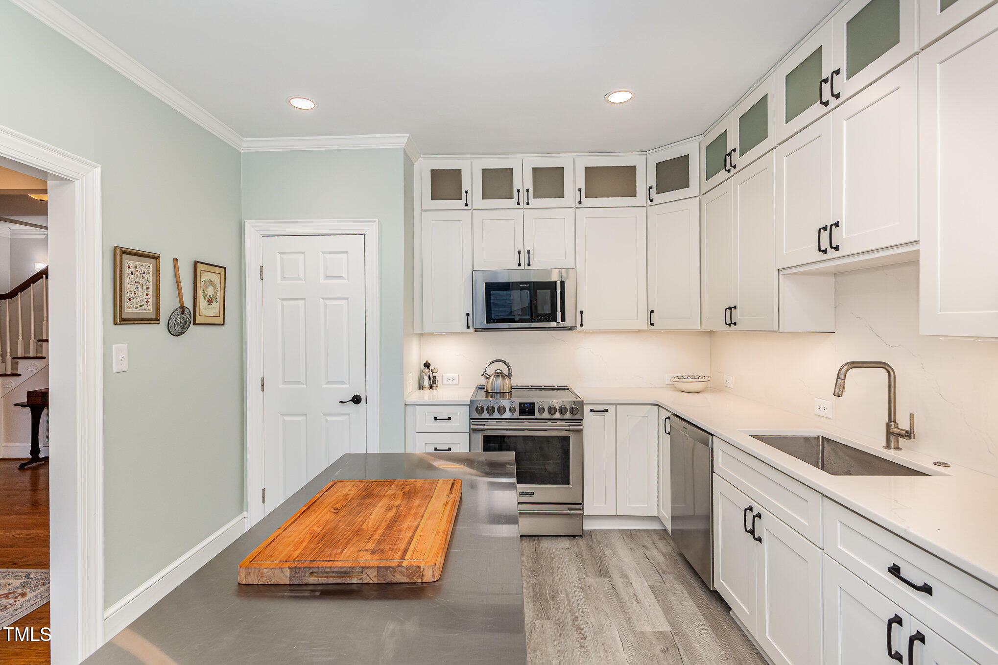 7 Innisfree Drive