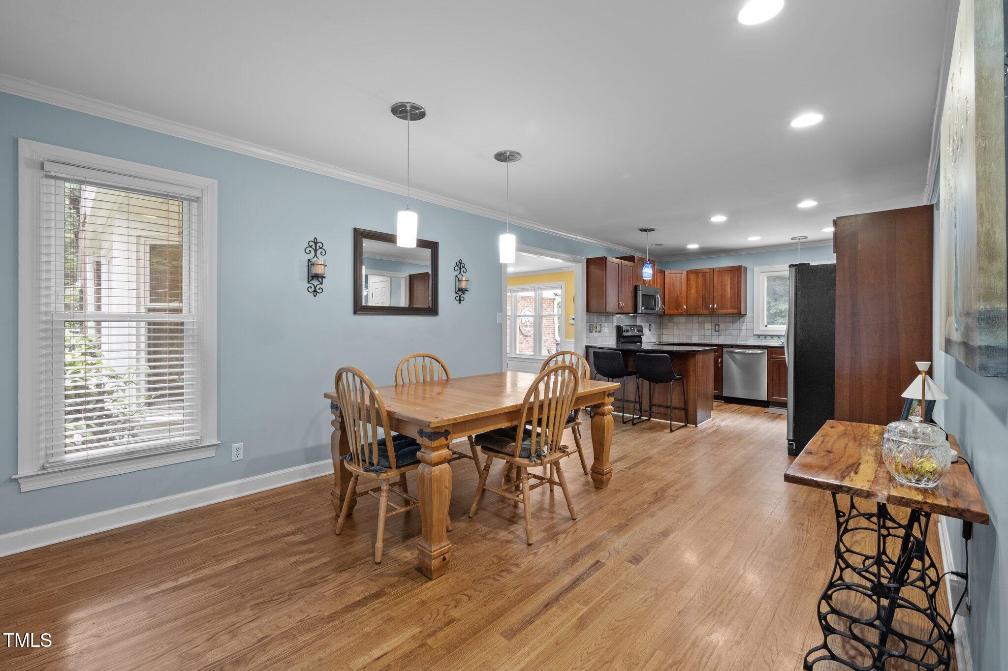 102 Mel Oak Drive