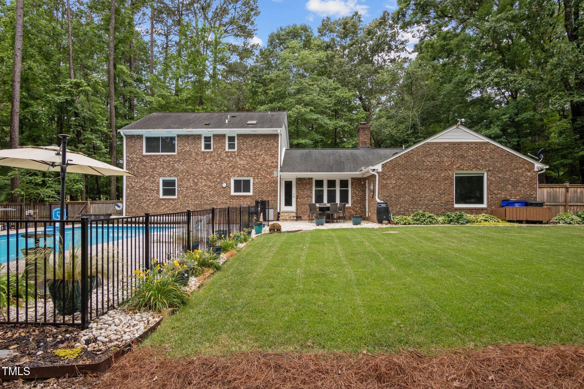 102 Mel Oak Drive