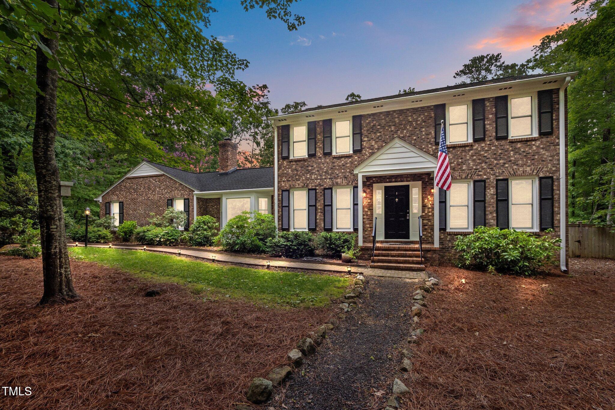 102 Mel Oak Drive
