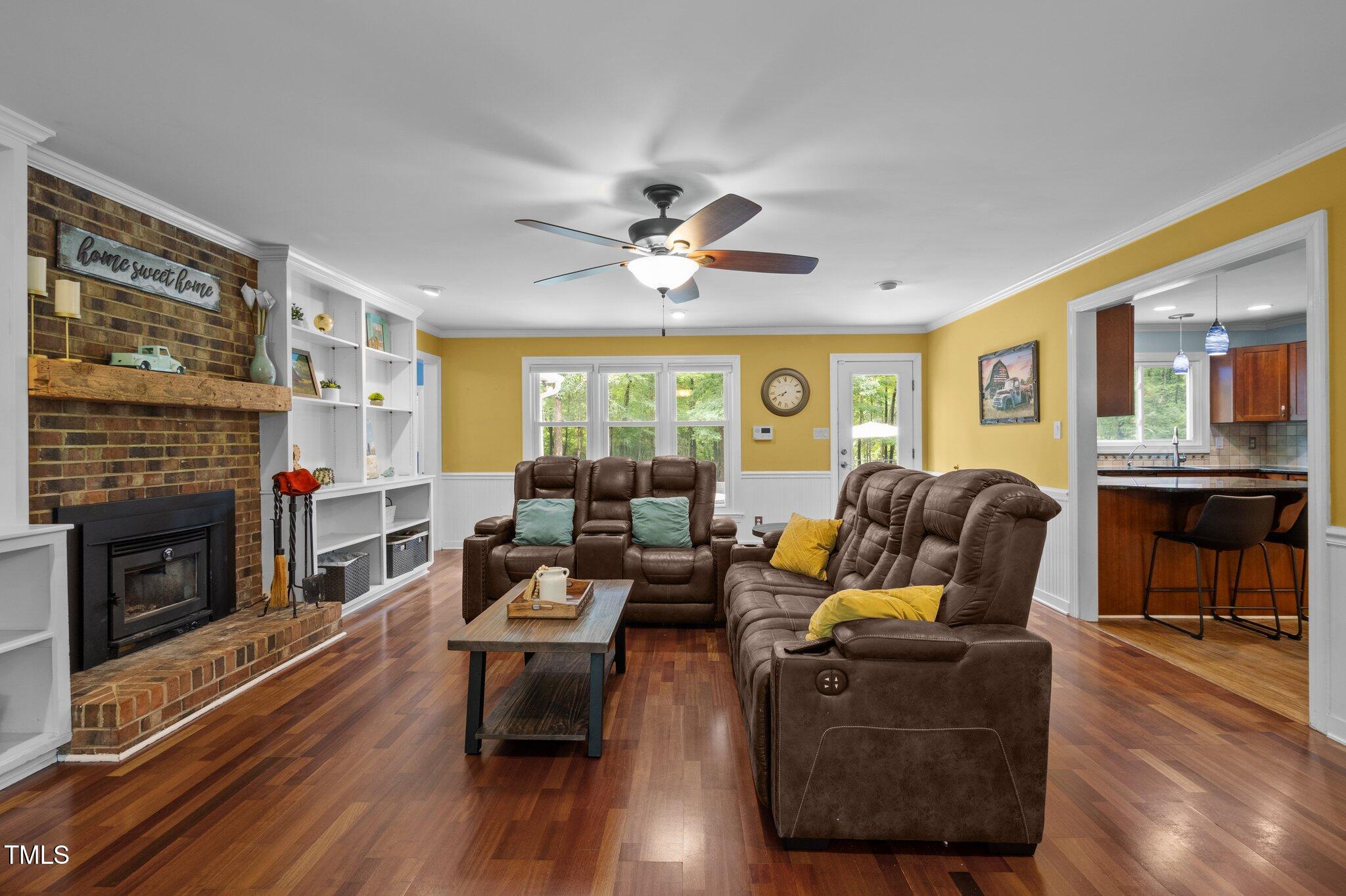 102 Mel Oak Drive