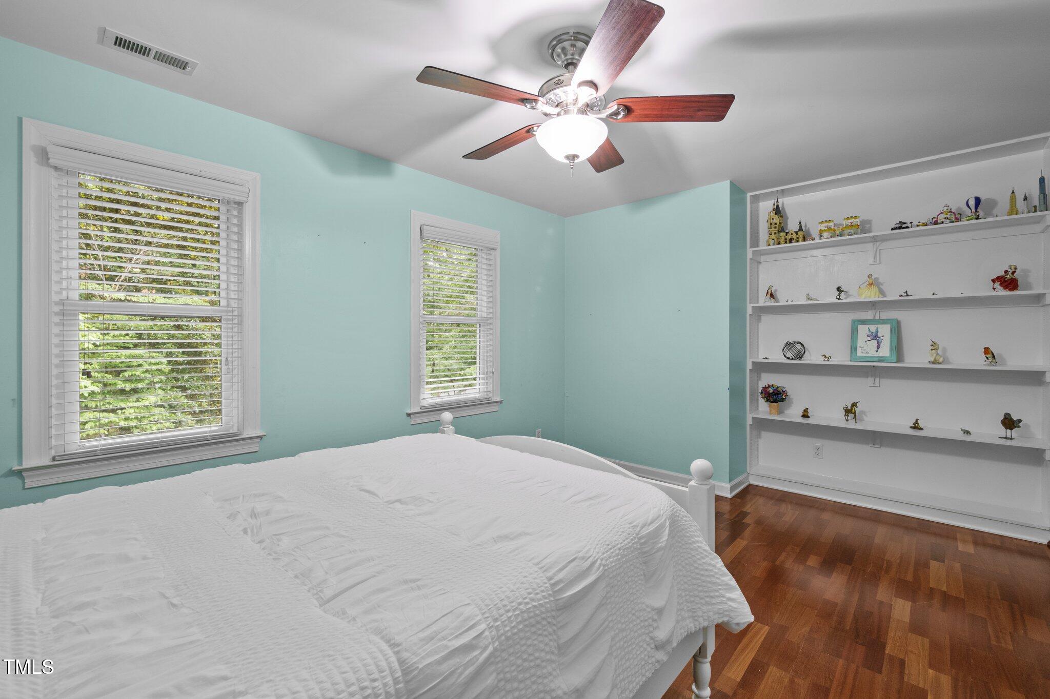 102 Mel Oak Drive
