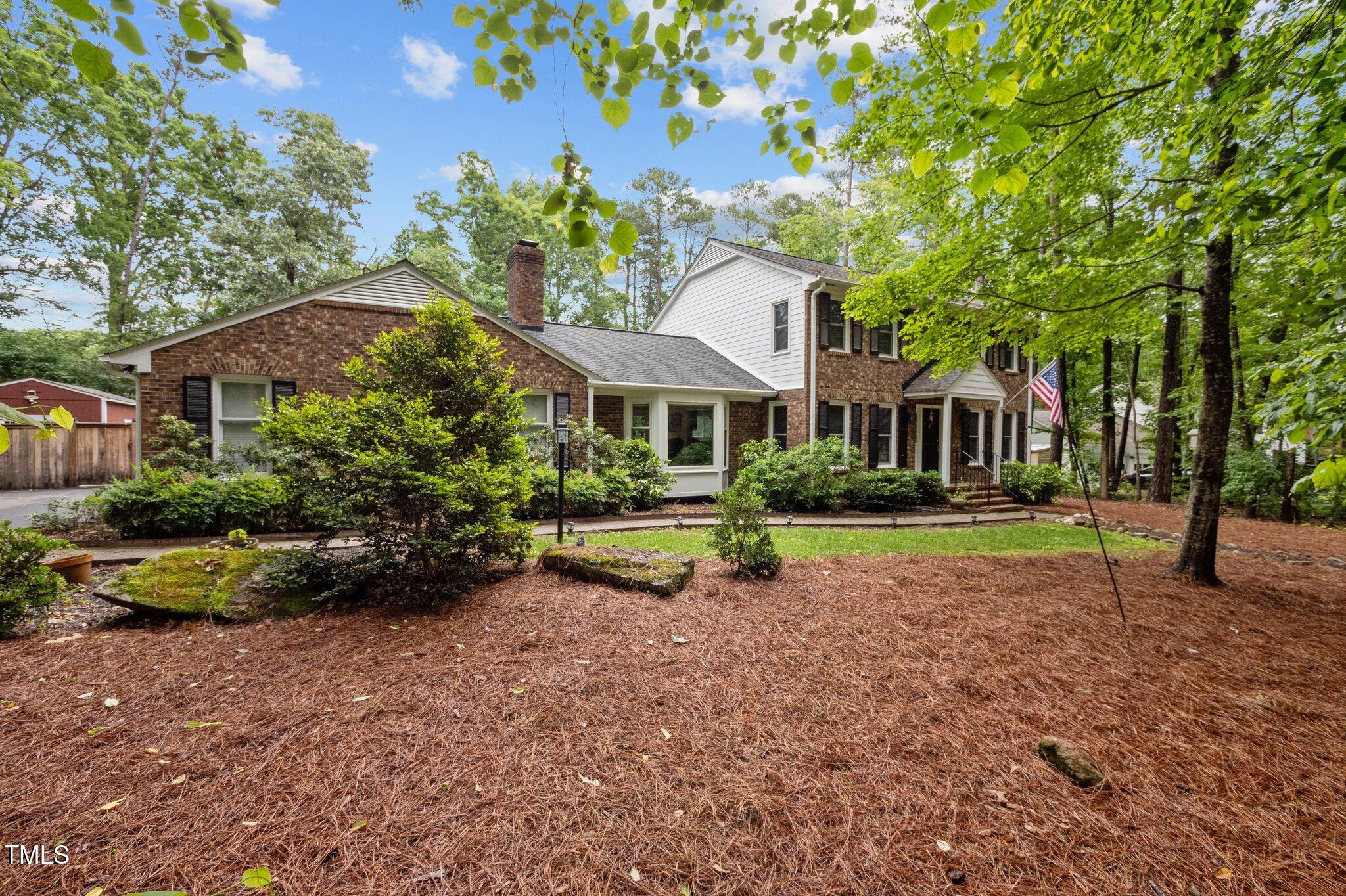 102 Mel Oak Drive
