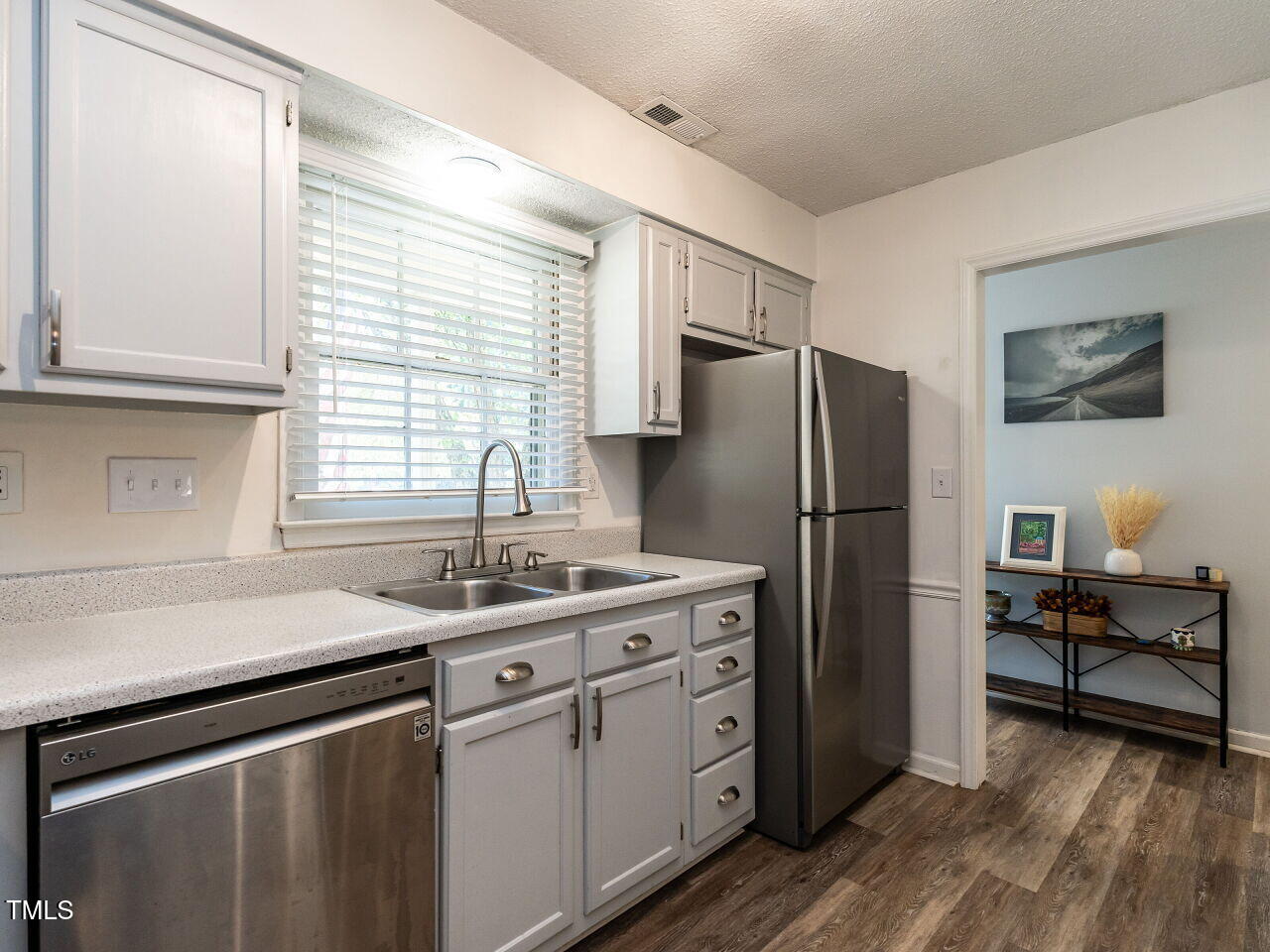 108 Hollow Oak Drive