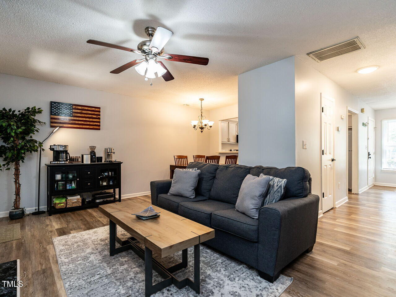 108 Hollow Oak Drive