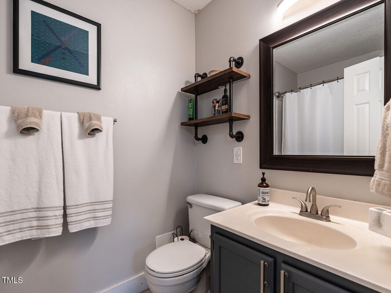 108 Hollow Oak Drive