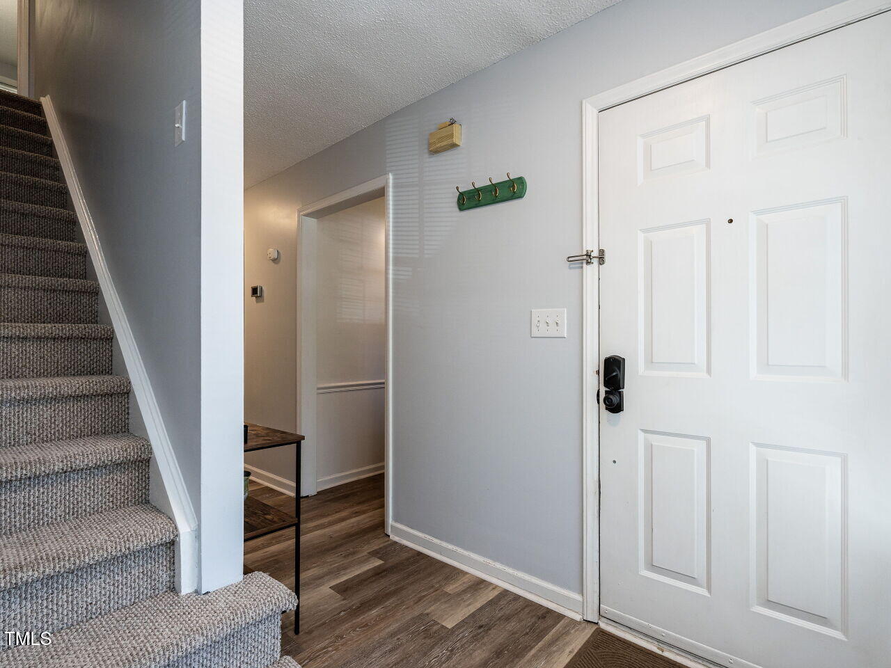 108 Hollow Oak Drive