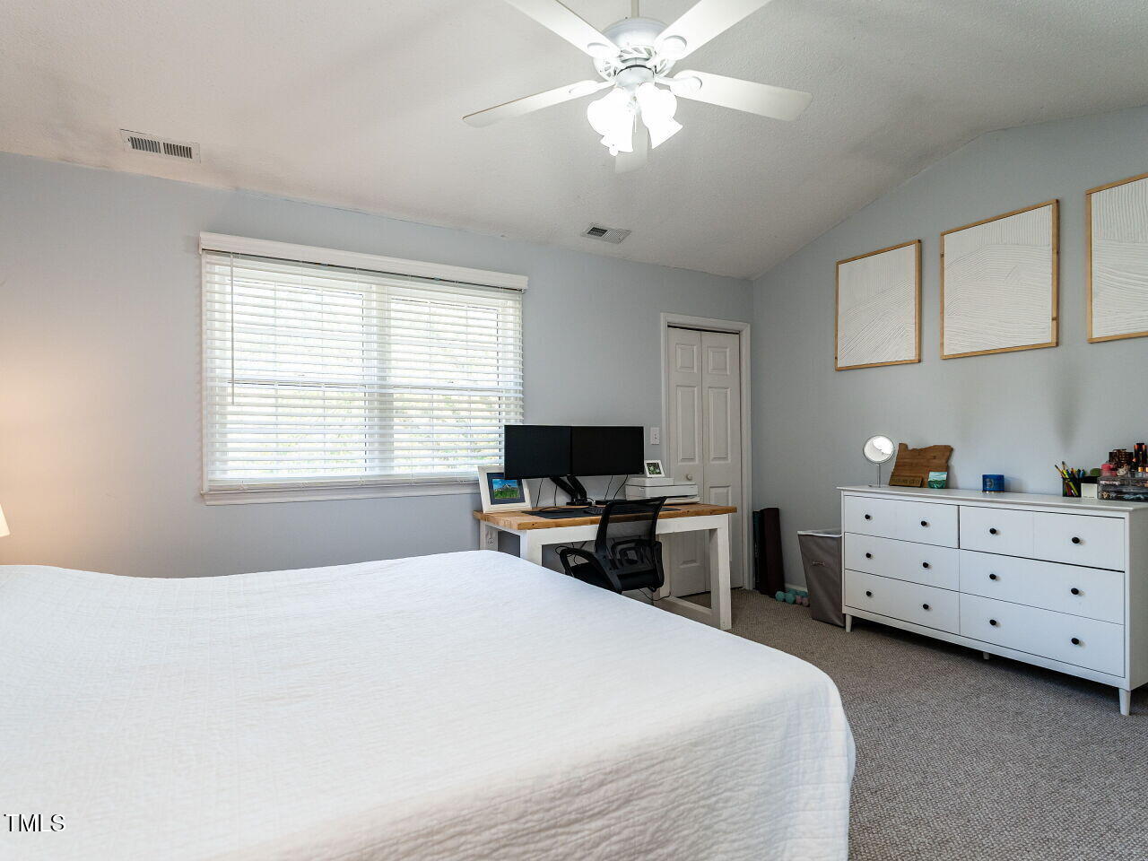 108 Hollow Oak Drive