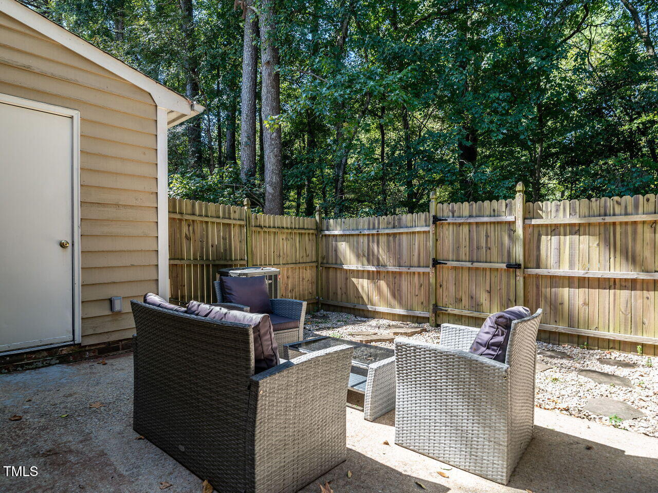 108 Hollow Oak Drive