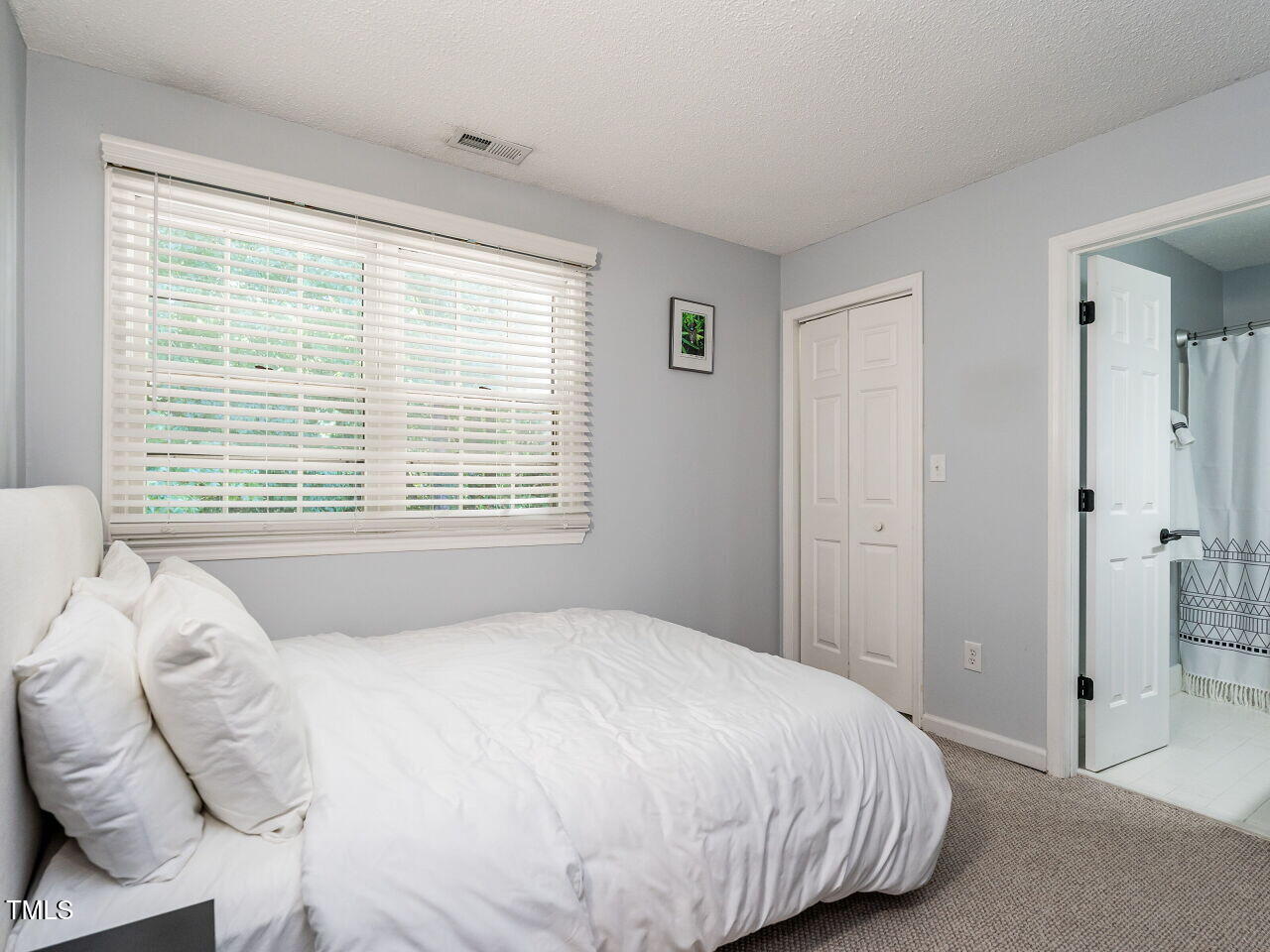 108 Hollow Oak Drive