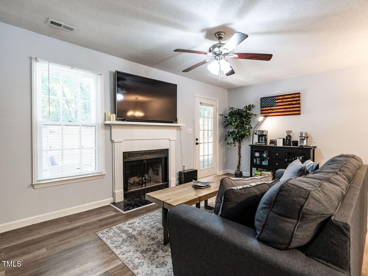 108 Hollow Oak Drive