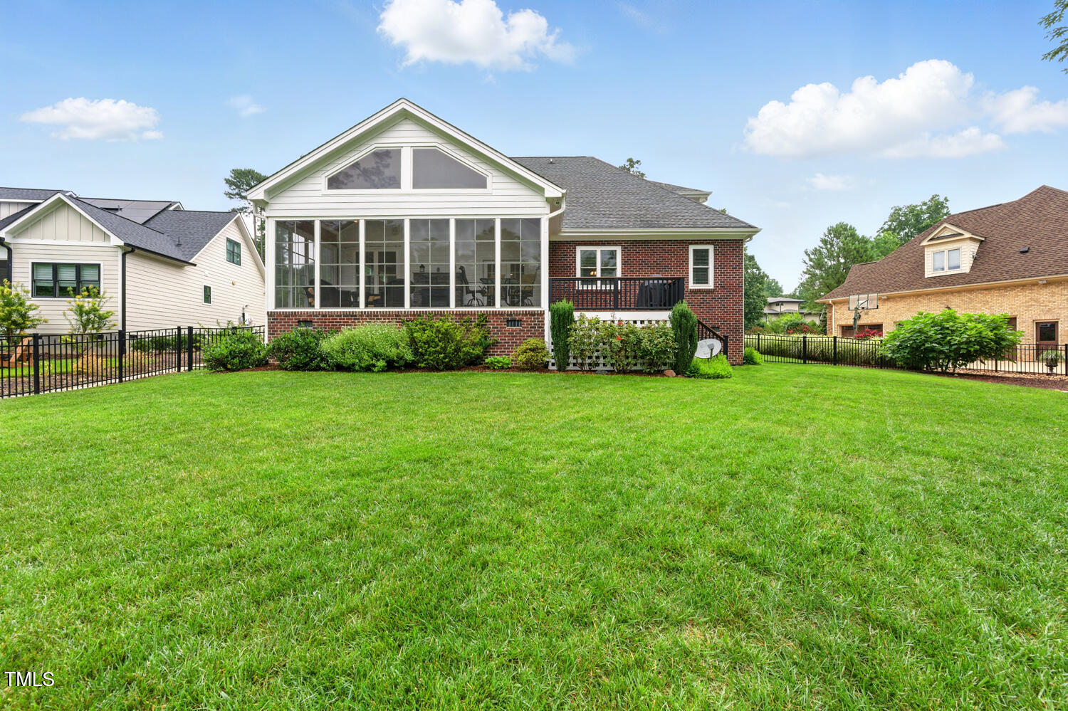 498 Mountain Laurel