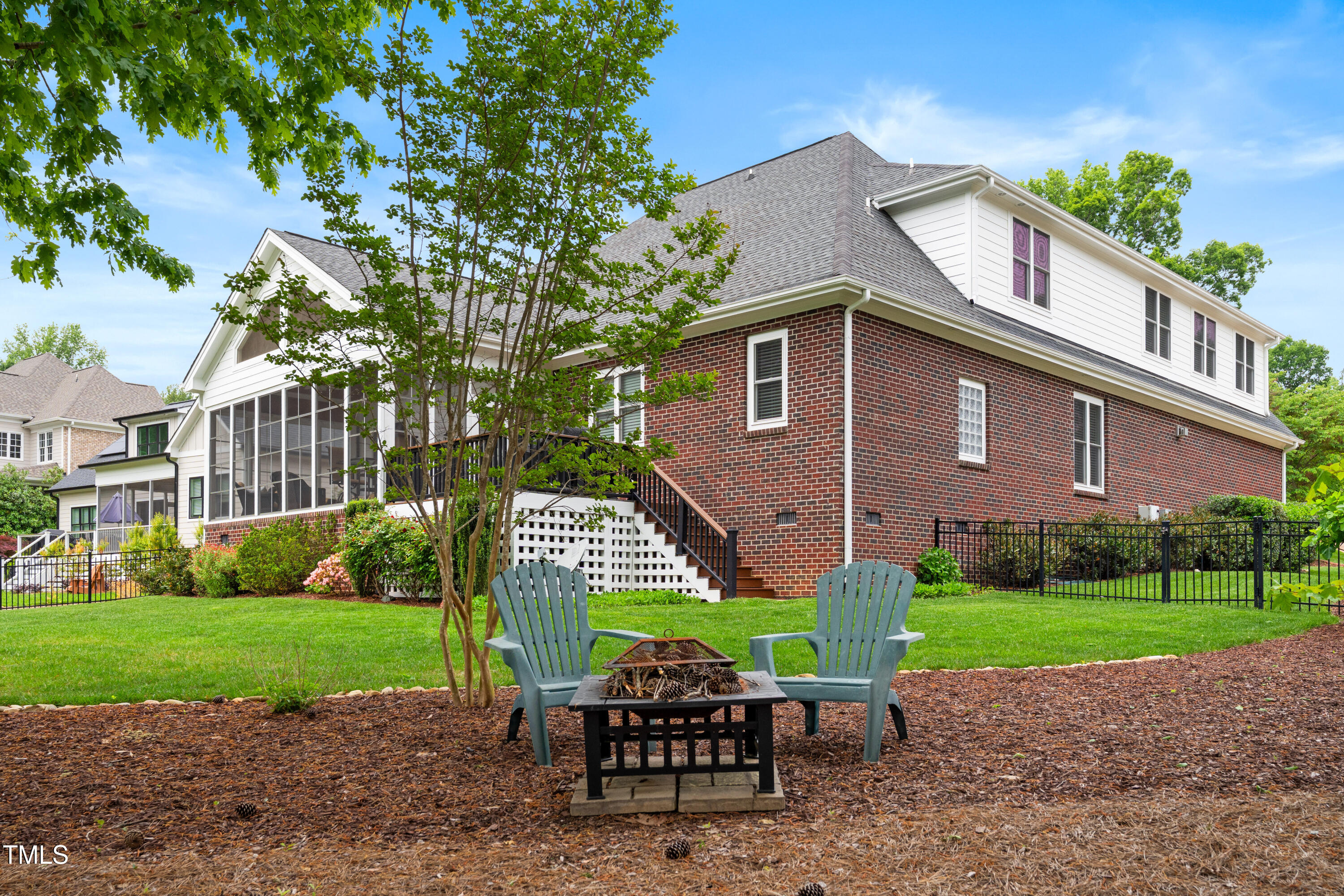 498 Mountain Laurel
