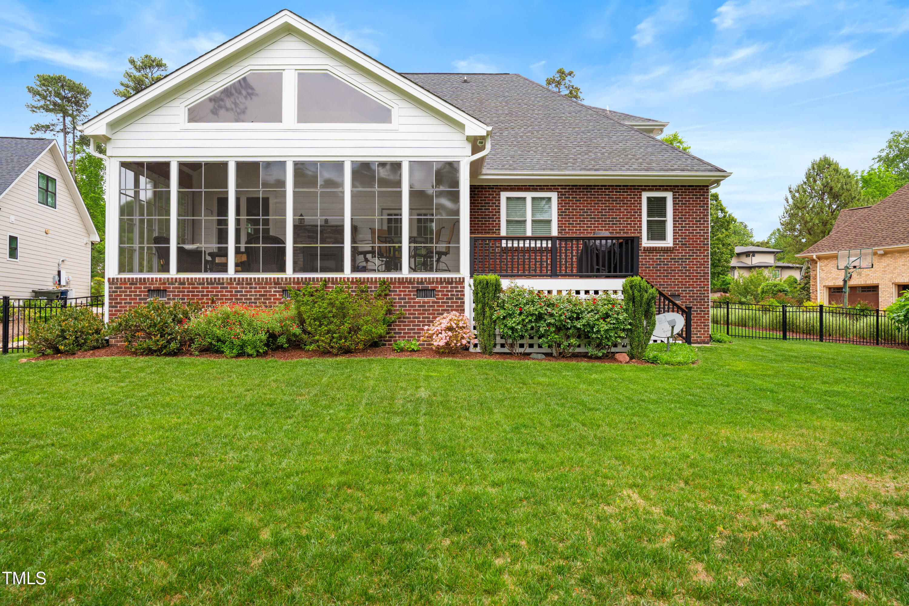 498 Mountain Laurel