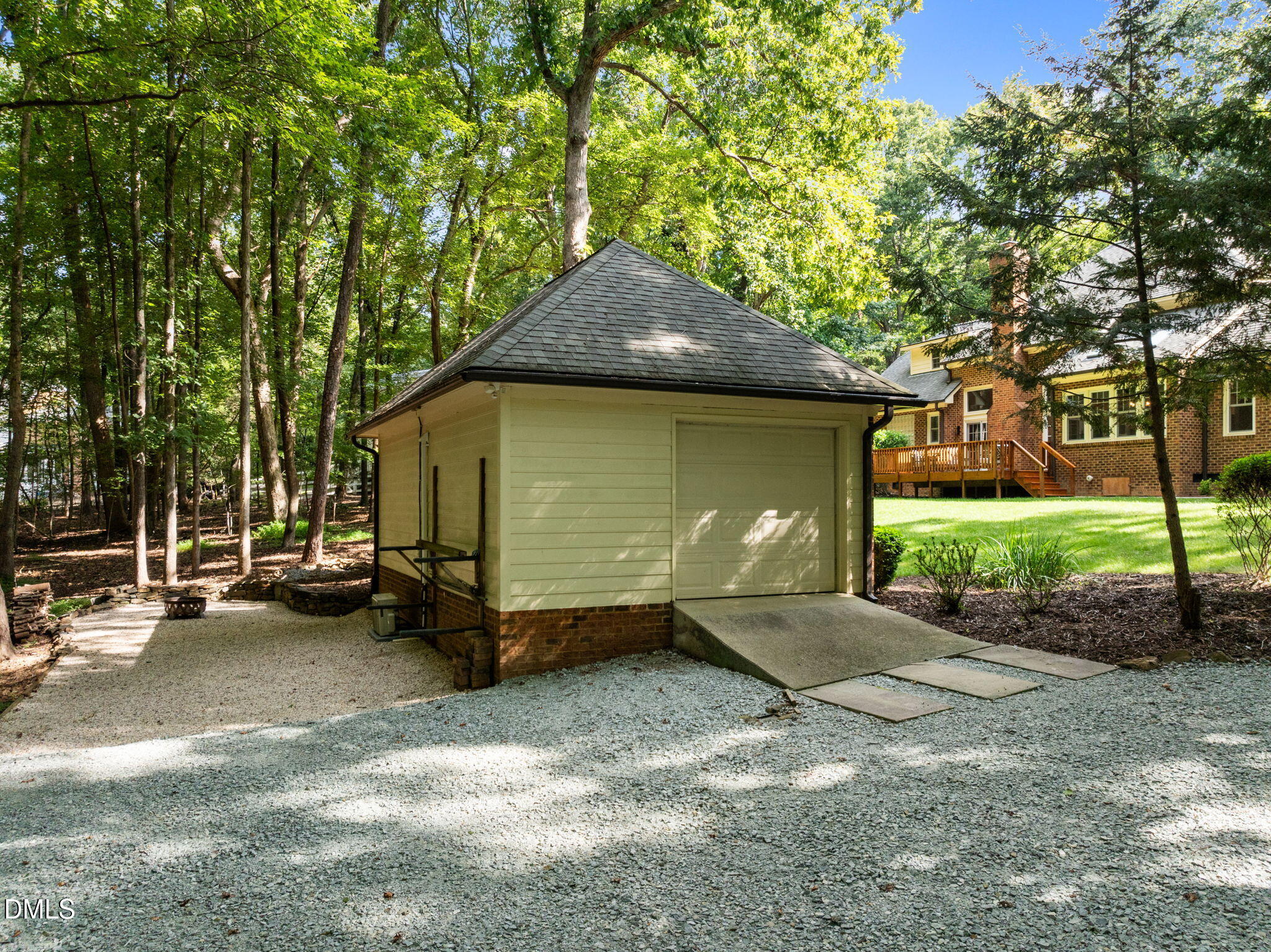 5 Sagamore Place