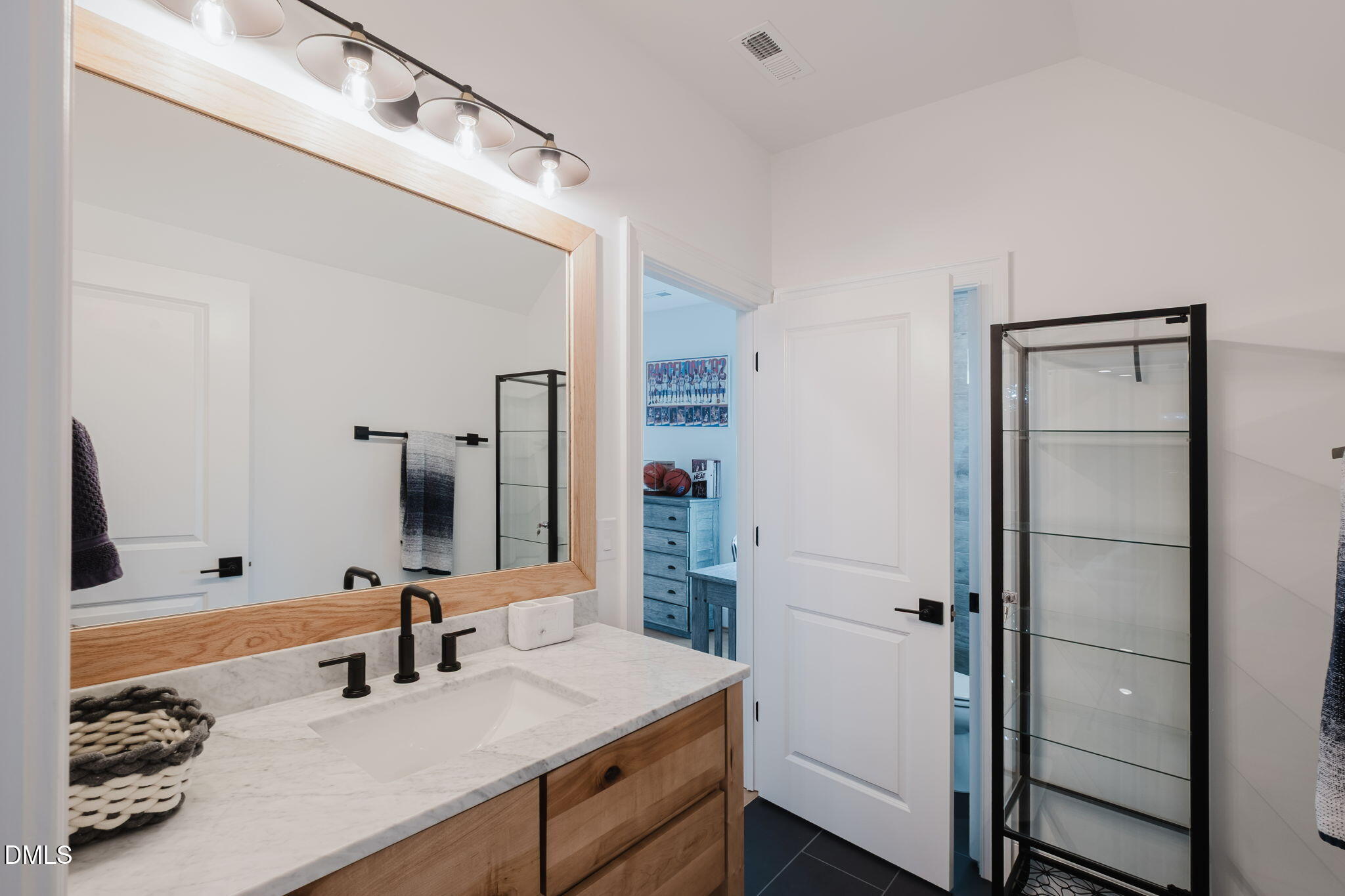 270 W Beech Slope Court