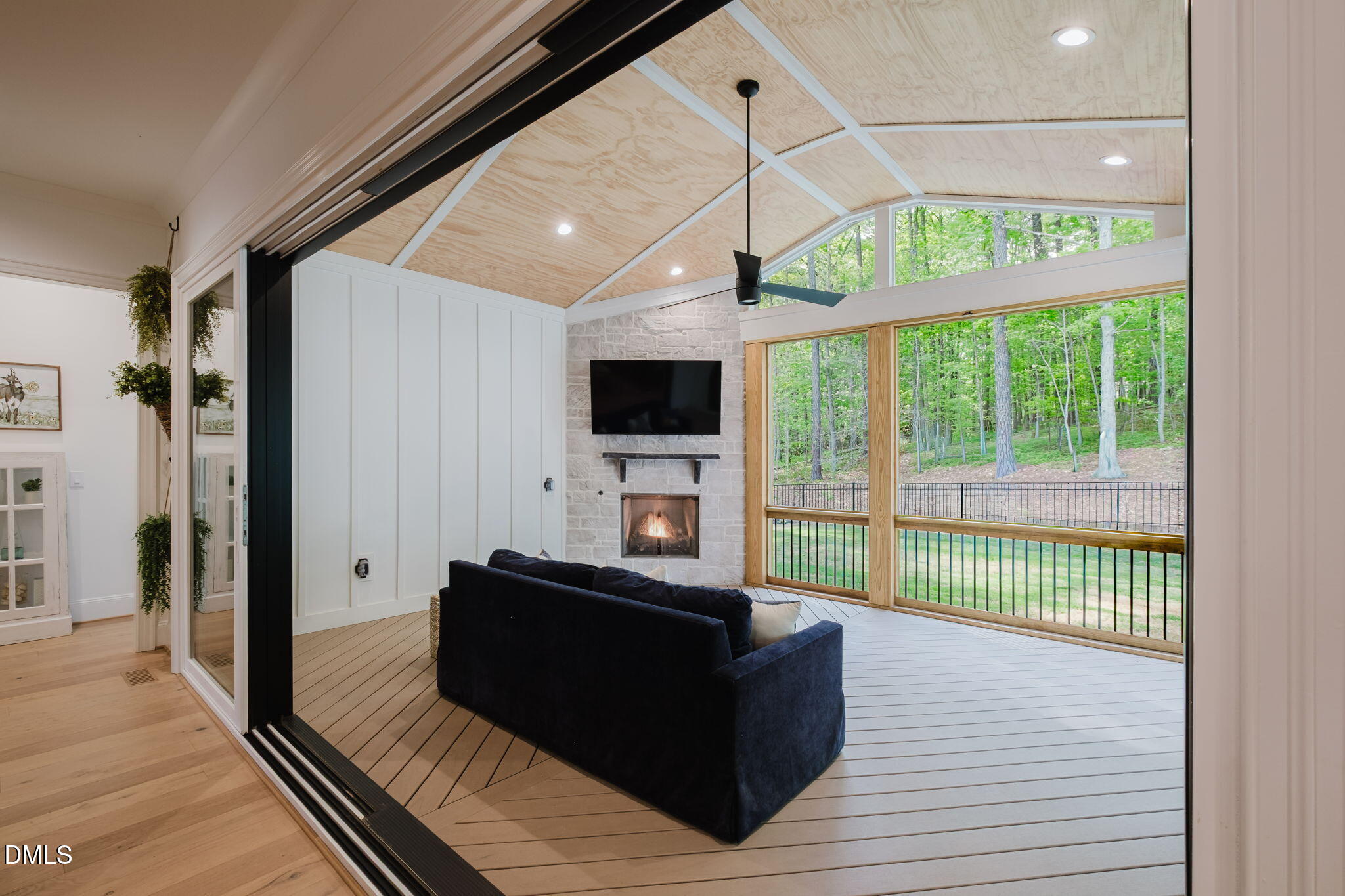 270 W Beech Slope Court