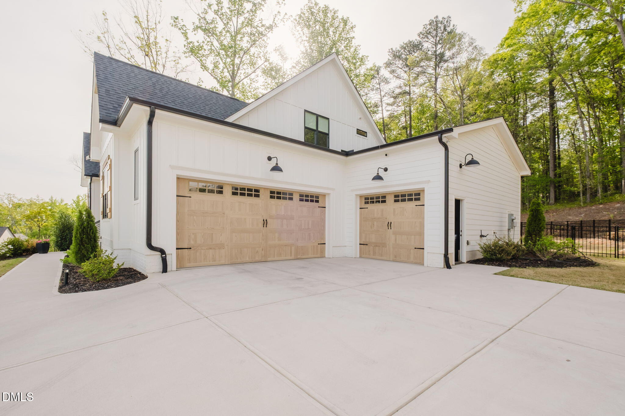 270 W Beech Slope Court
